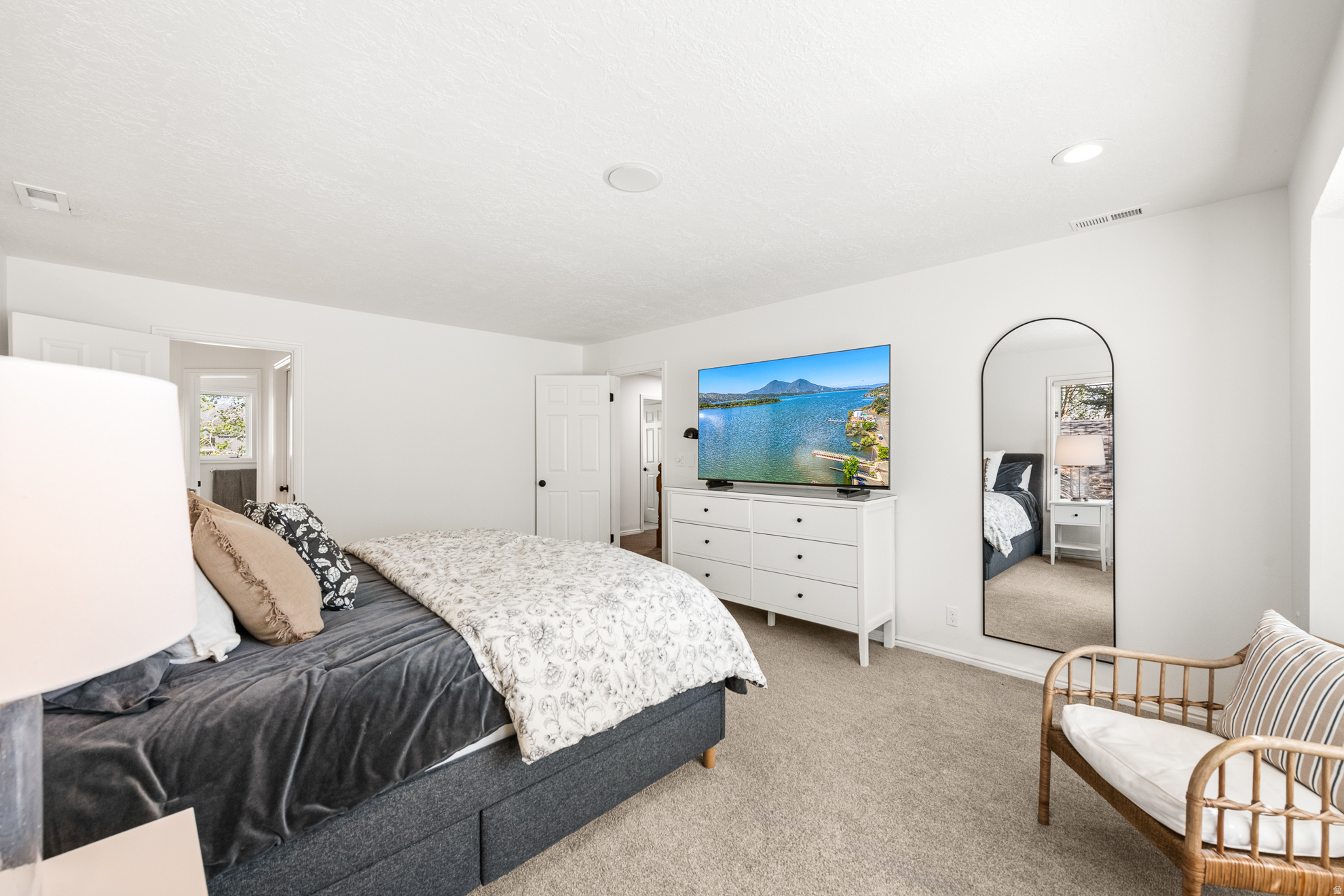 main property photo 76