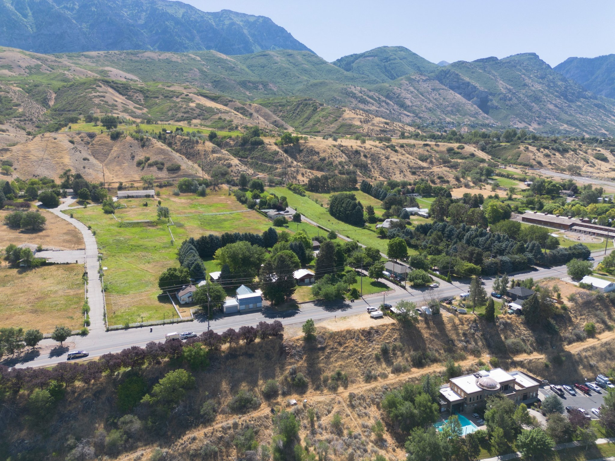main property photo 6