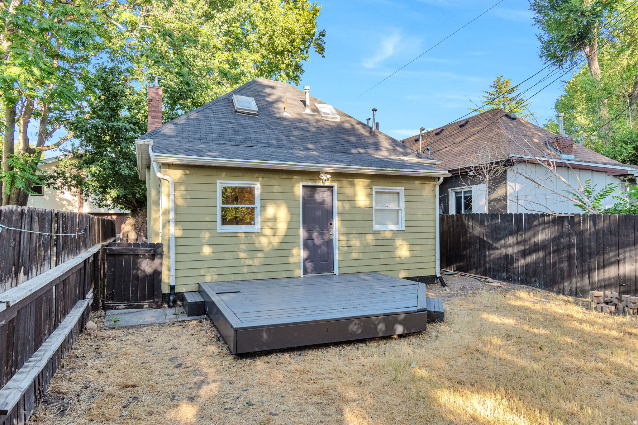 main property photo 29