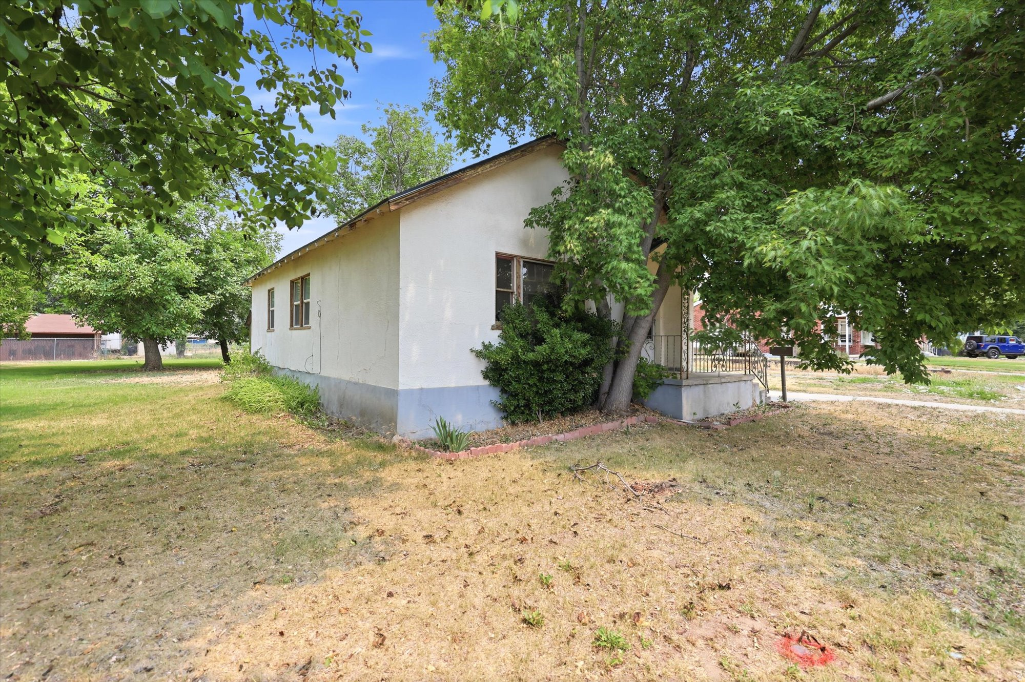 main property photo 3