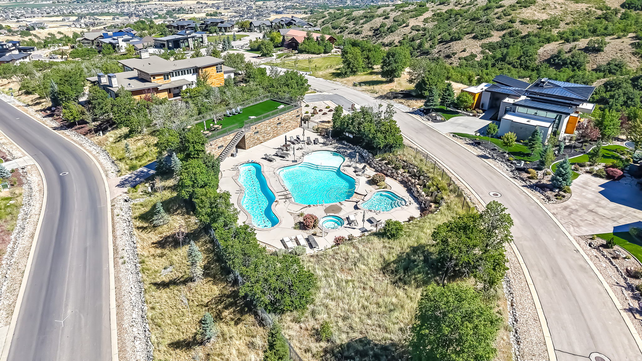 main property photo 57