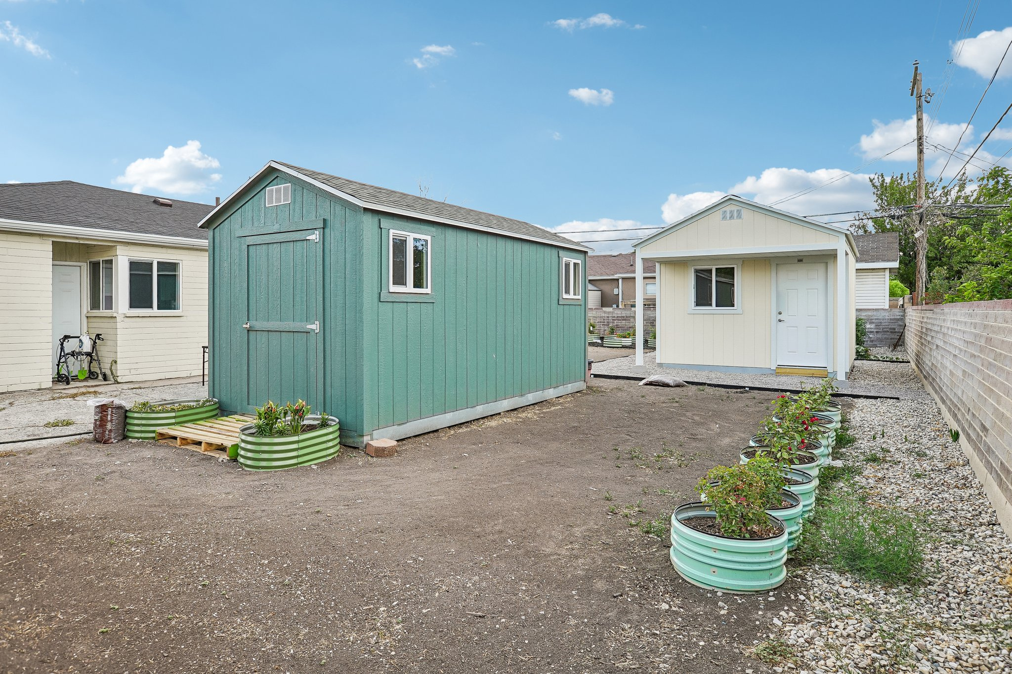 main property photo 23
