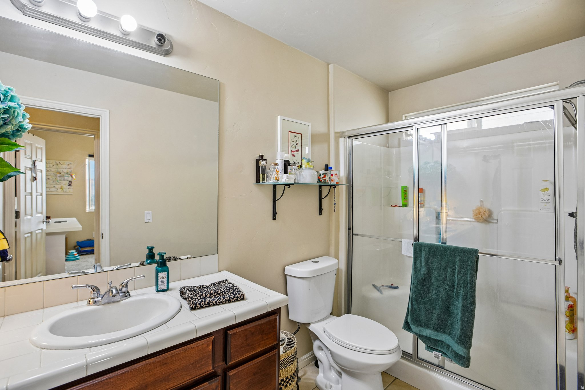 main property photo 16