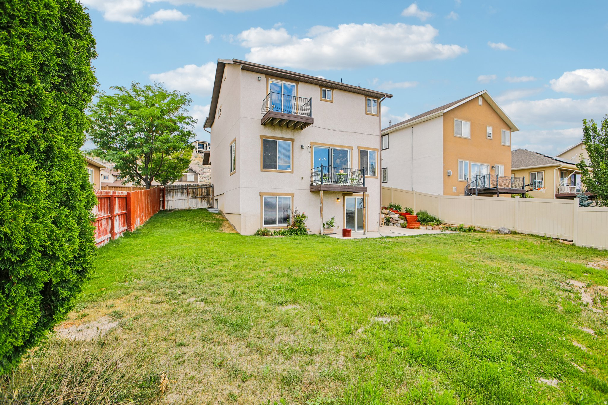 main property photo 35