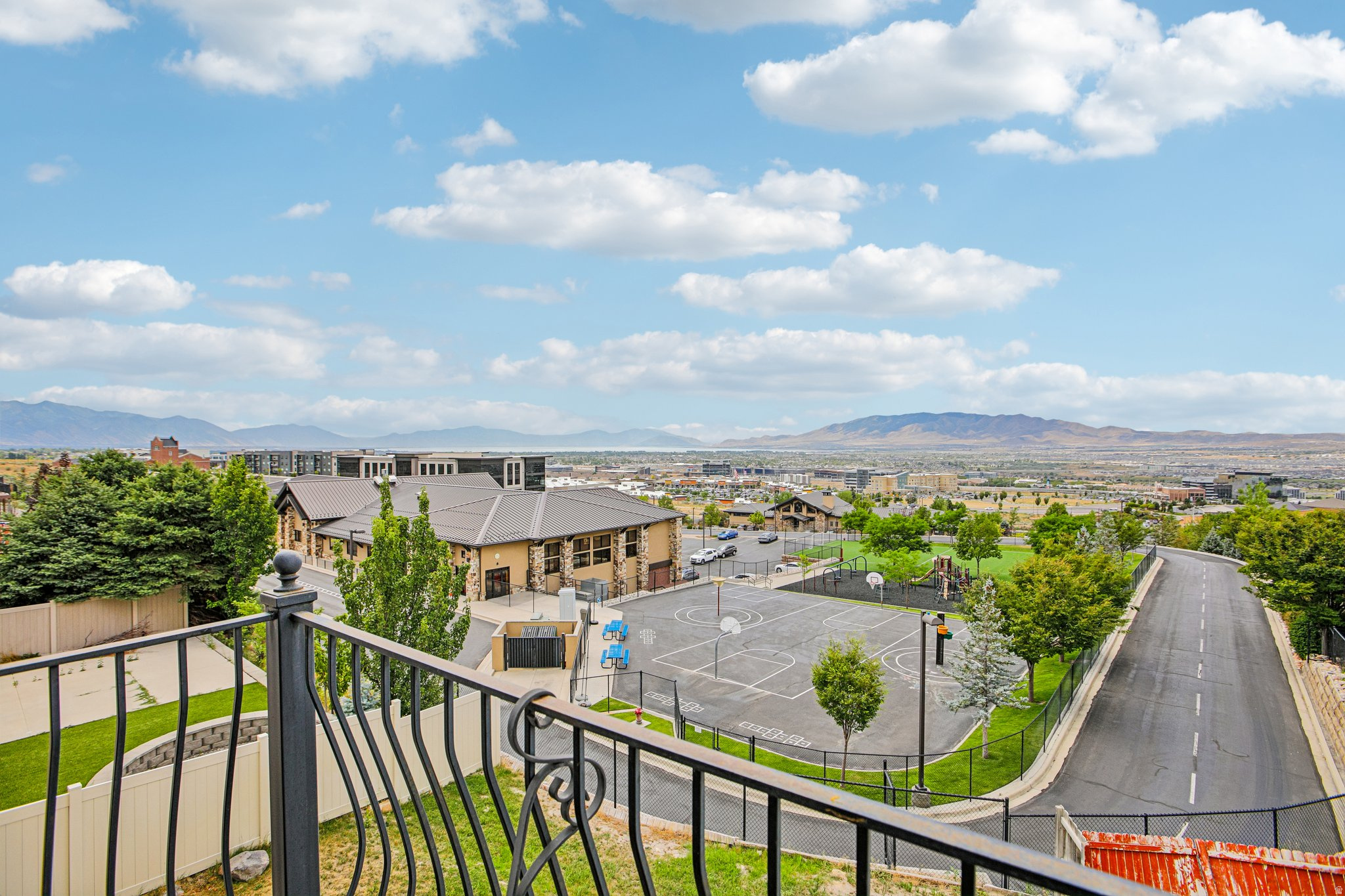 main property photo 39