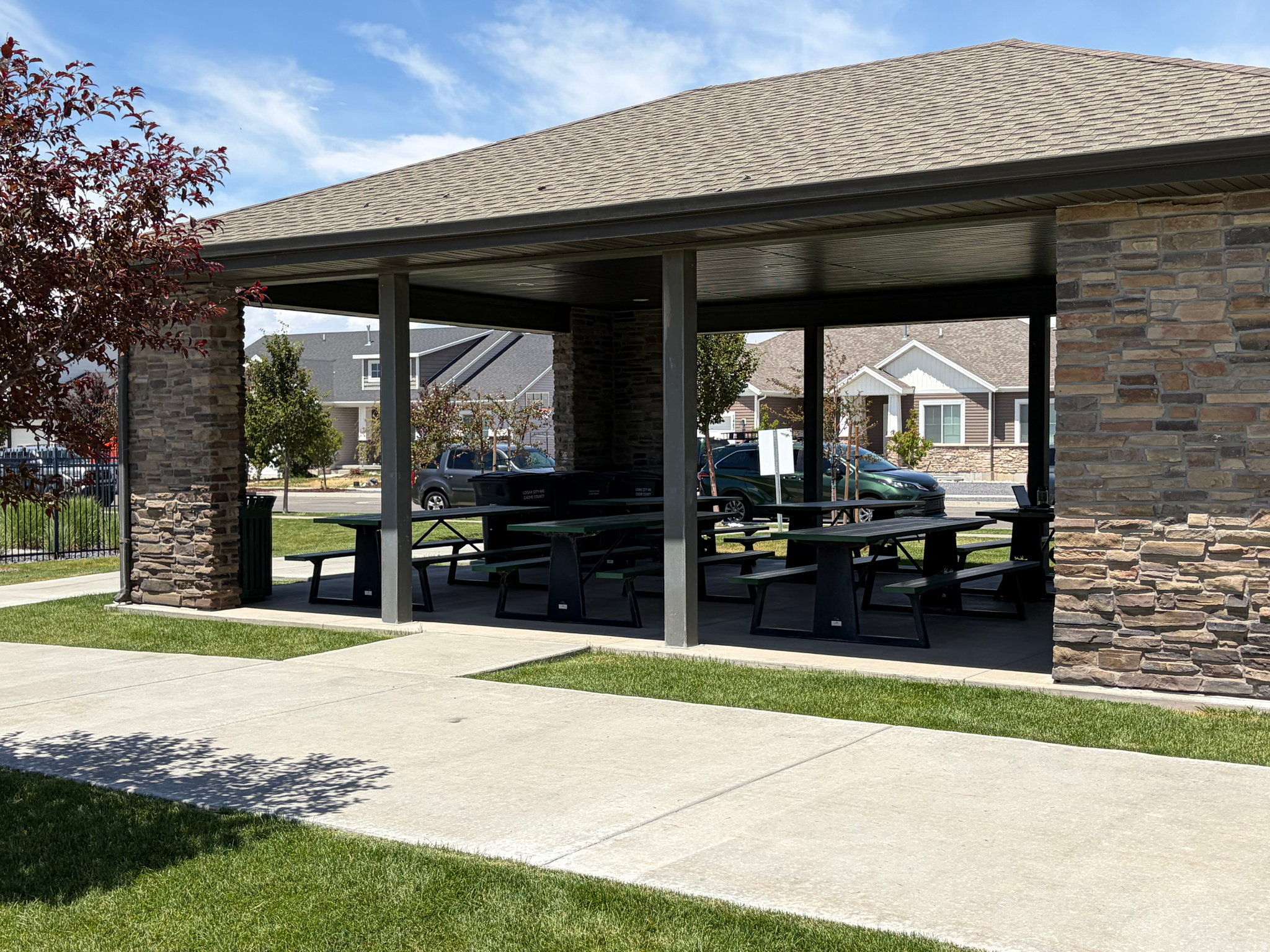 main property photo 16