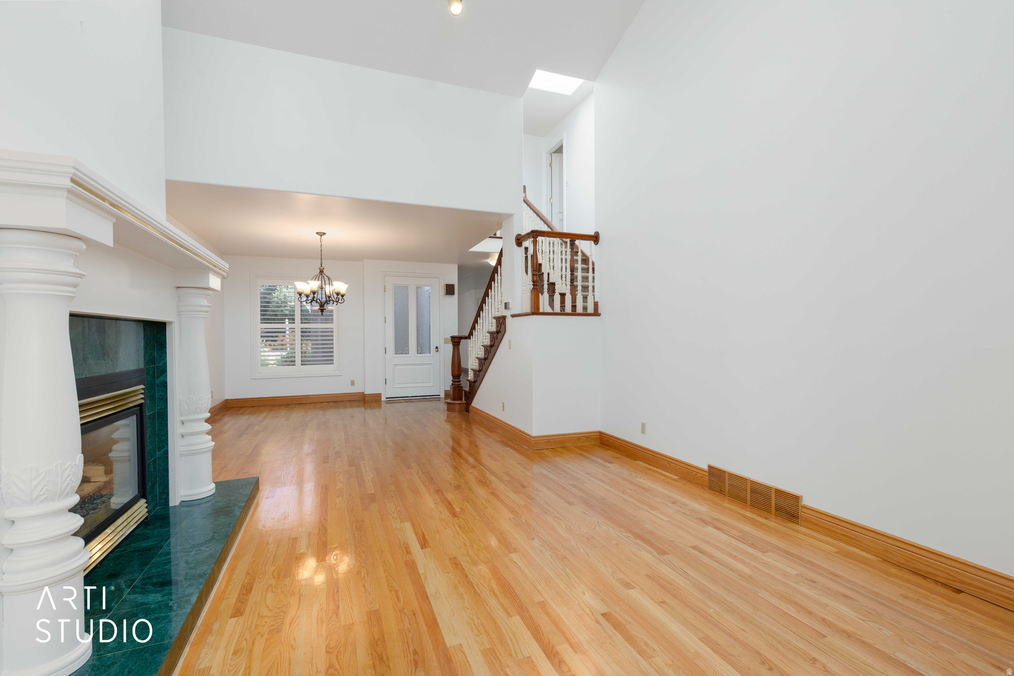 main property photo 13