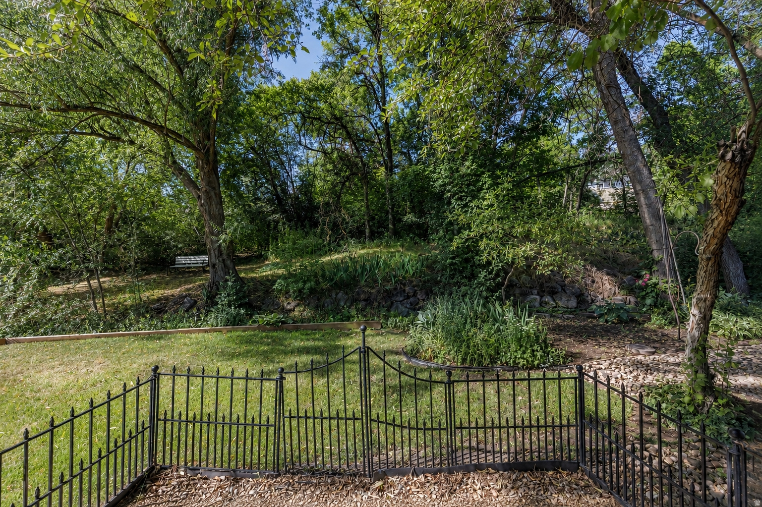 main property photo 31