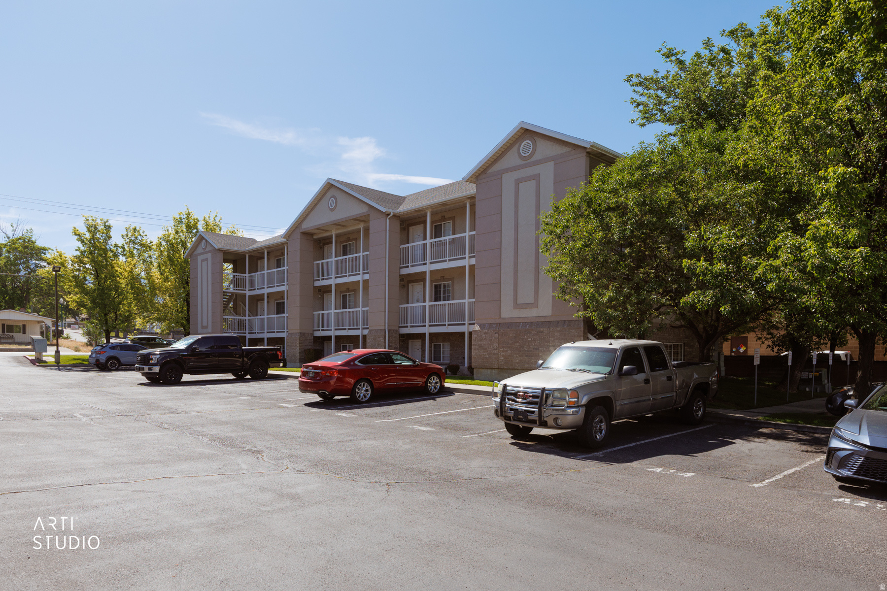 main property photo 1