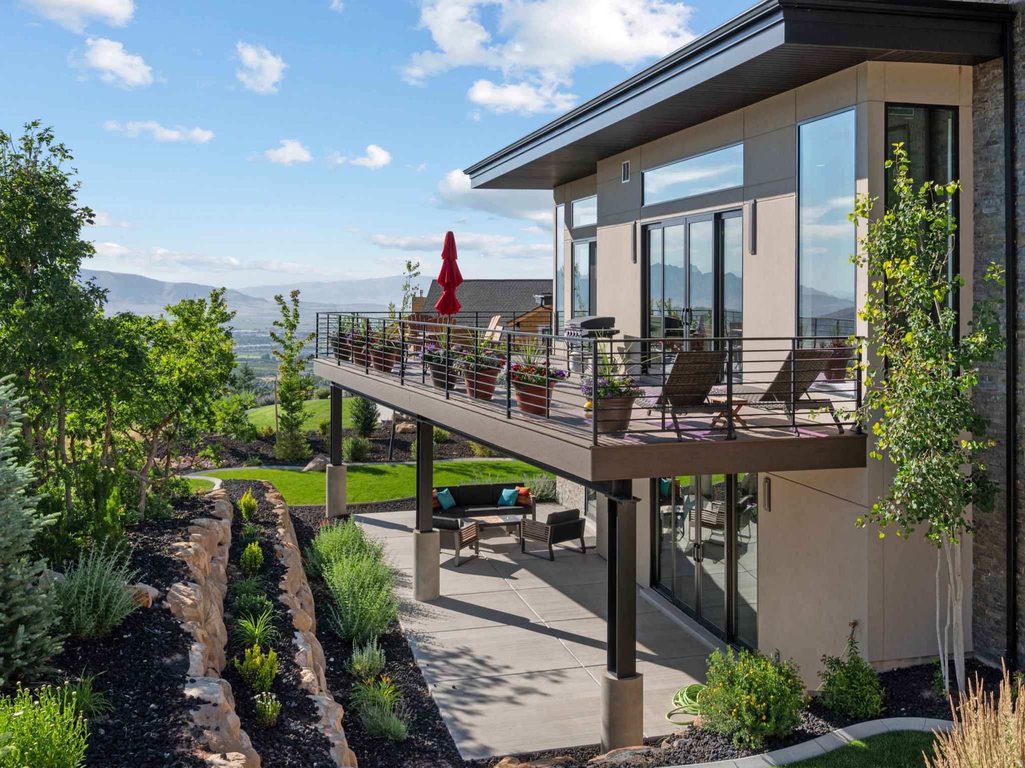 main property photo 49