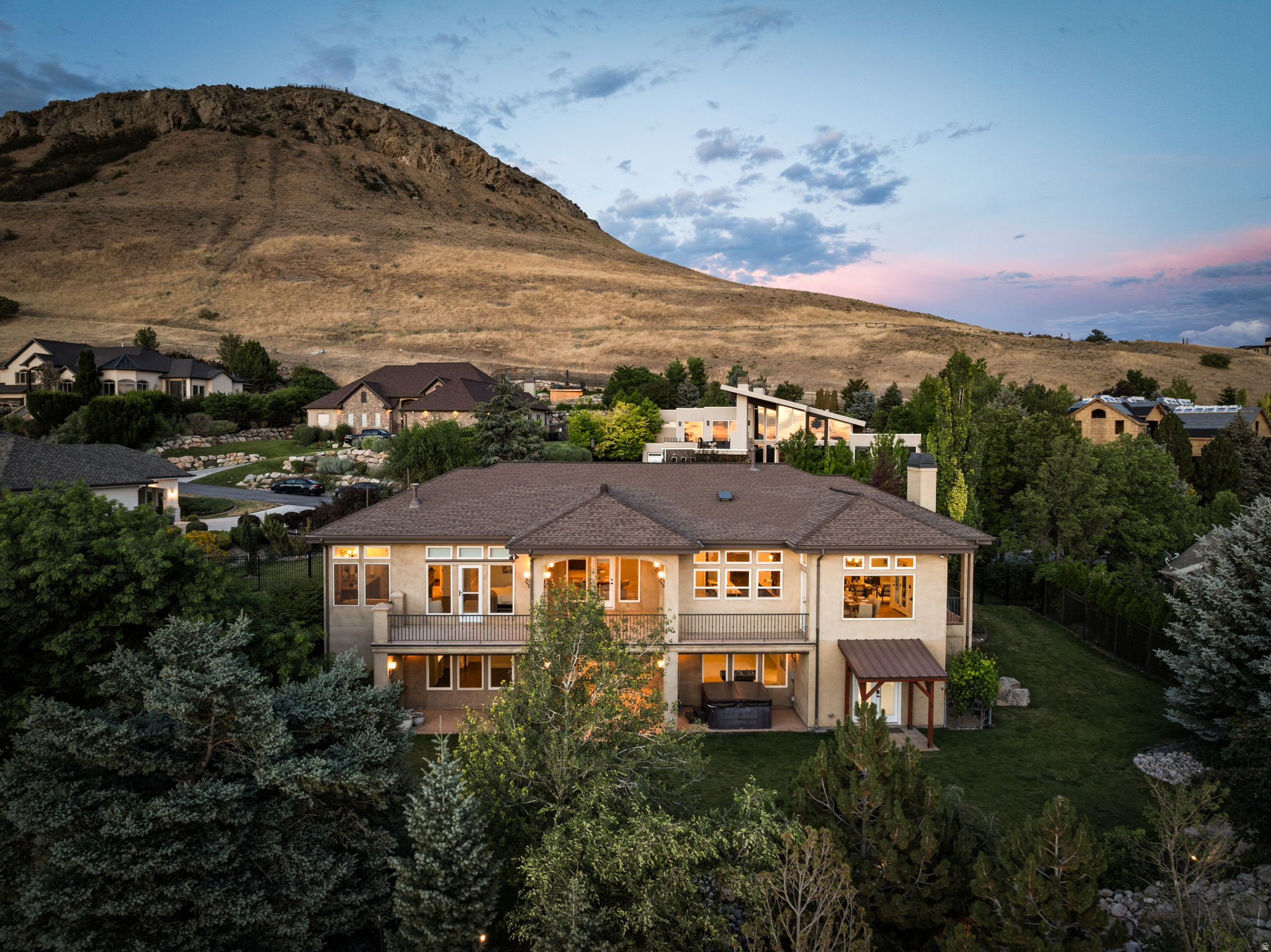main property photo 40
