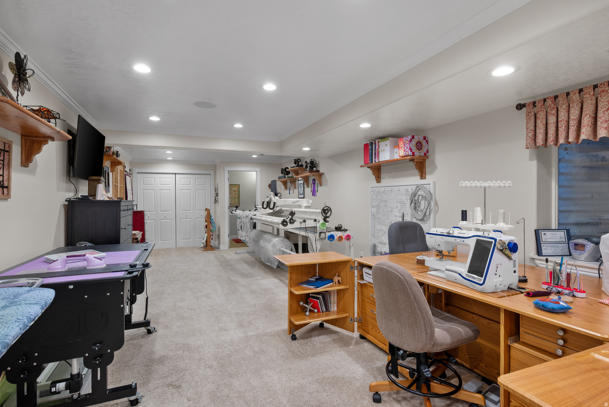 main property photo 27
