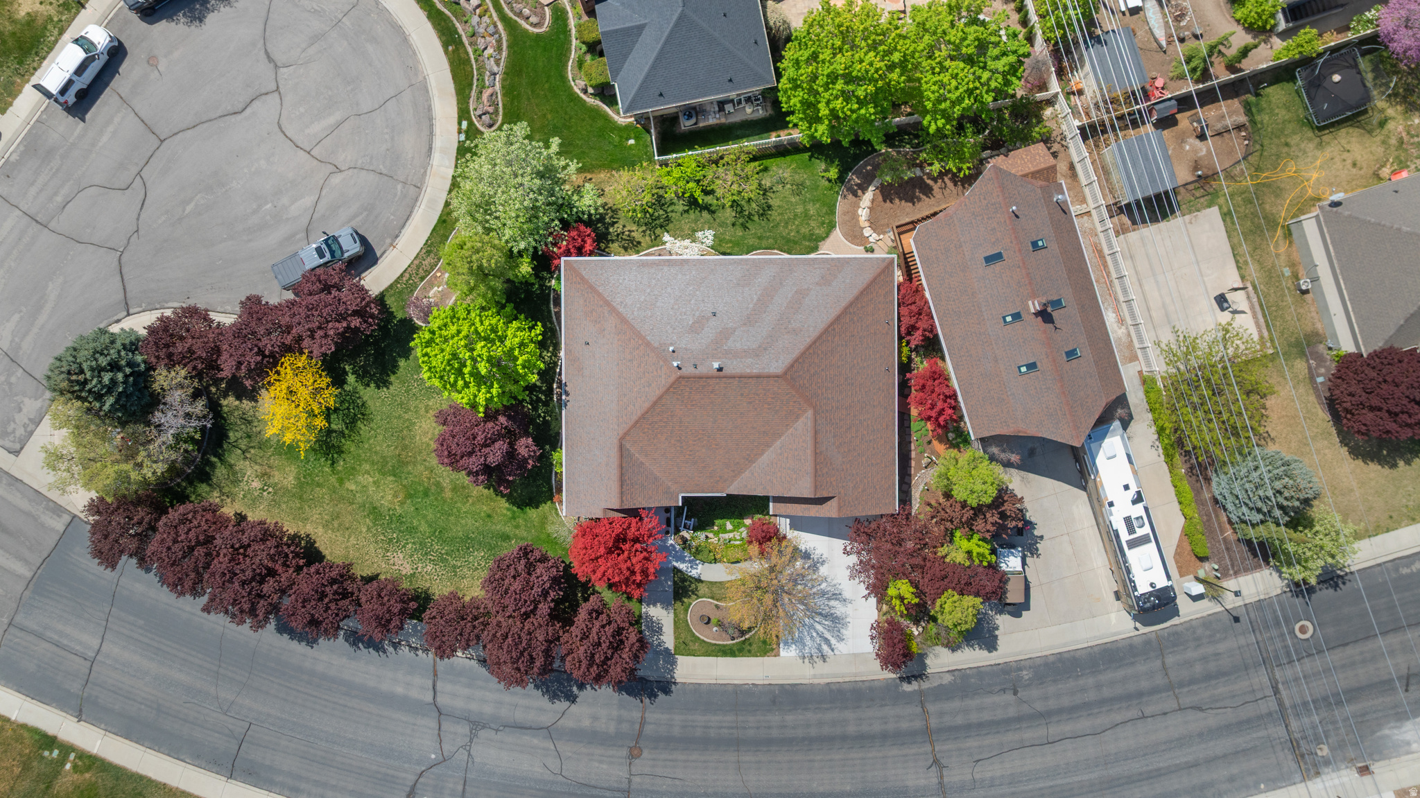 main property photo 50