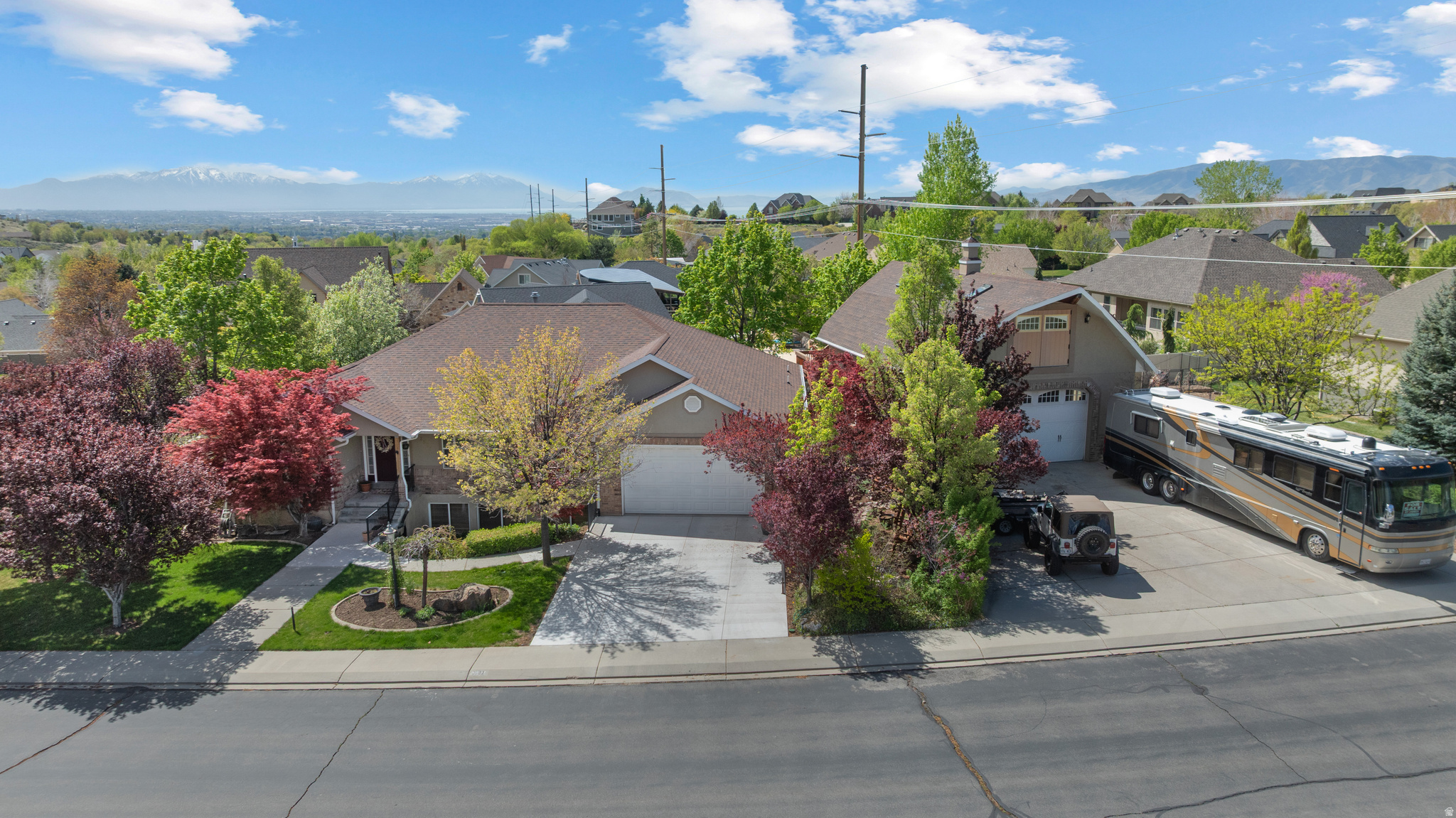 main property photo 51