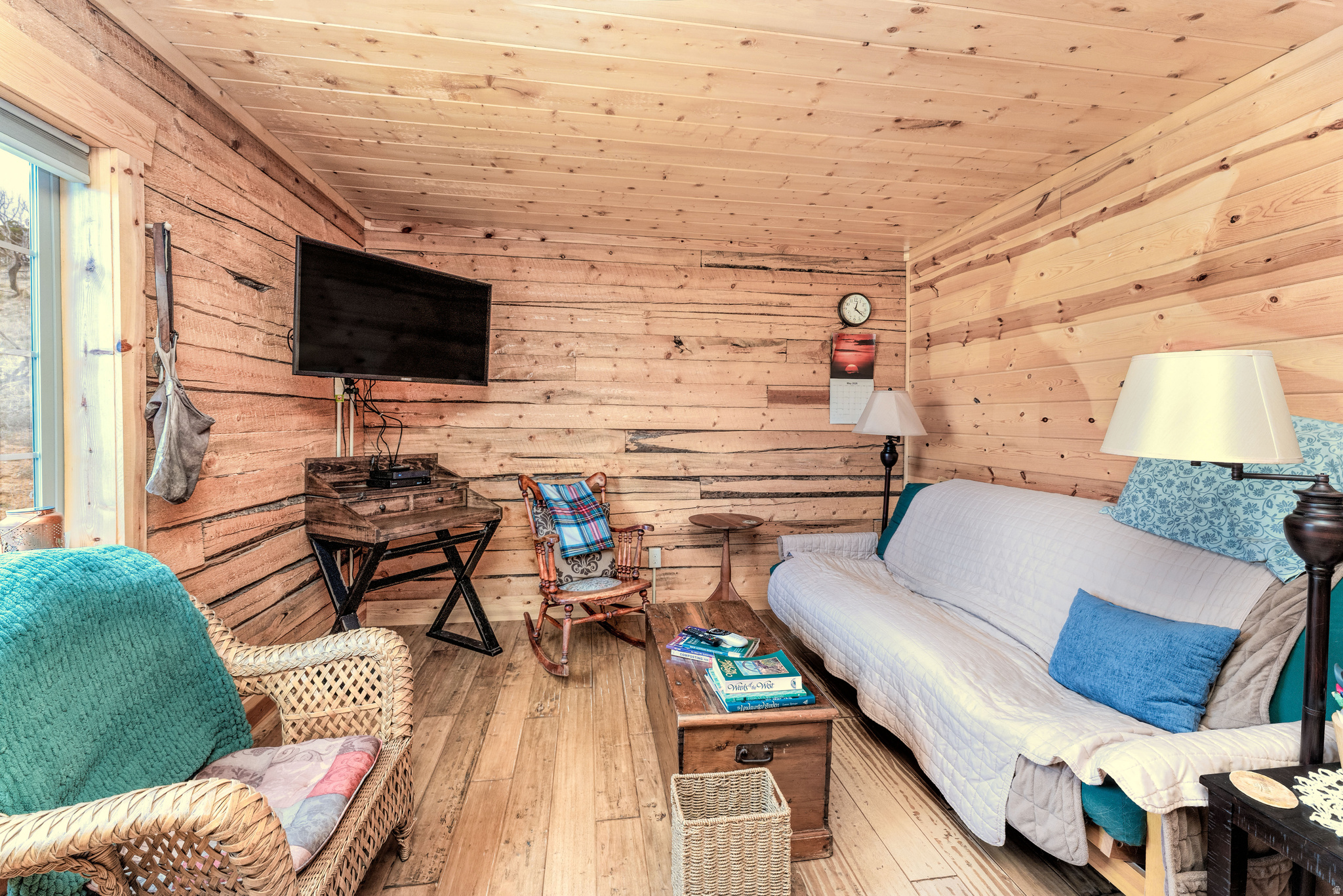 main property photo 19