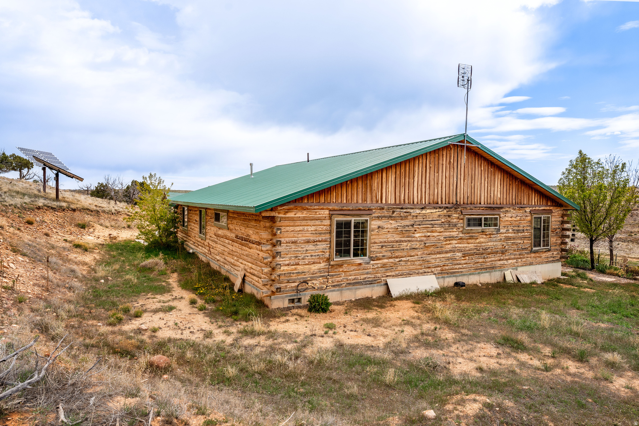 main property photo 40