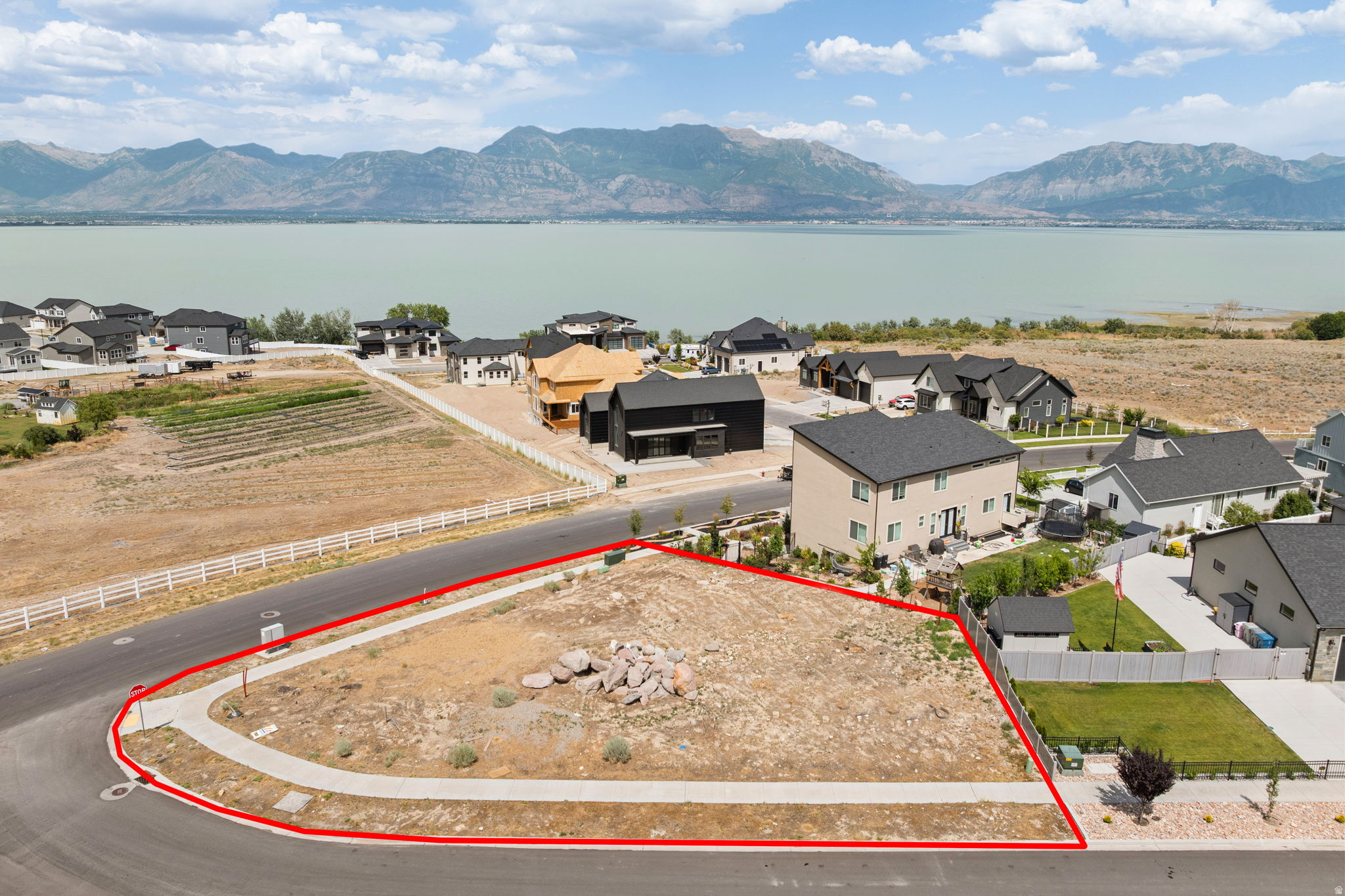 main property photo 0