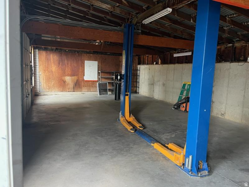 main property photo 74