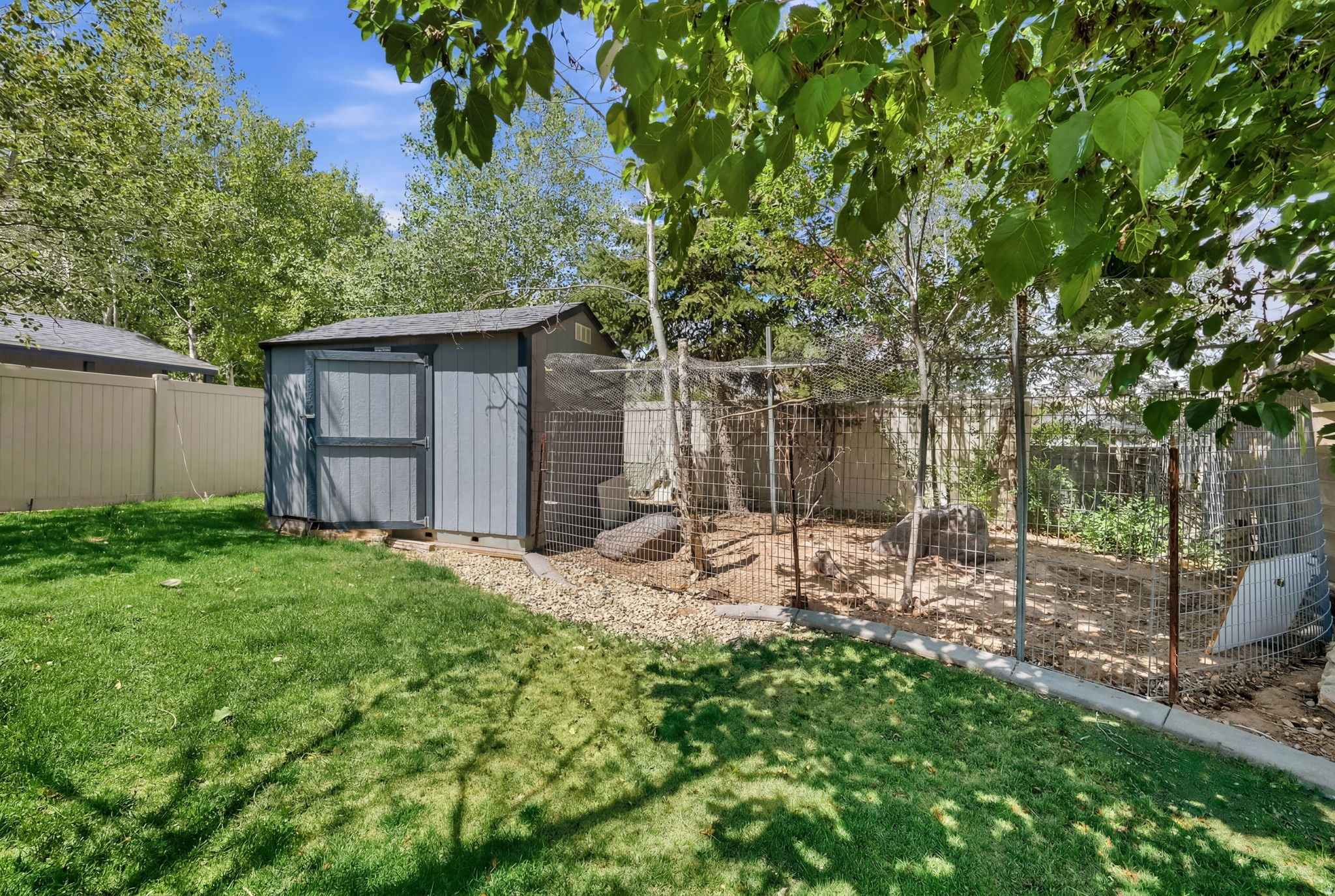main property photo 50