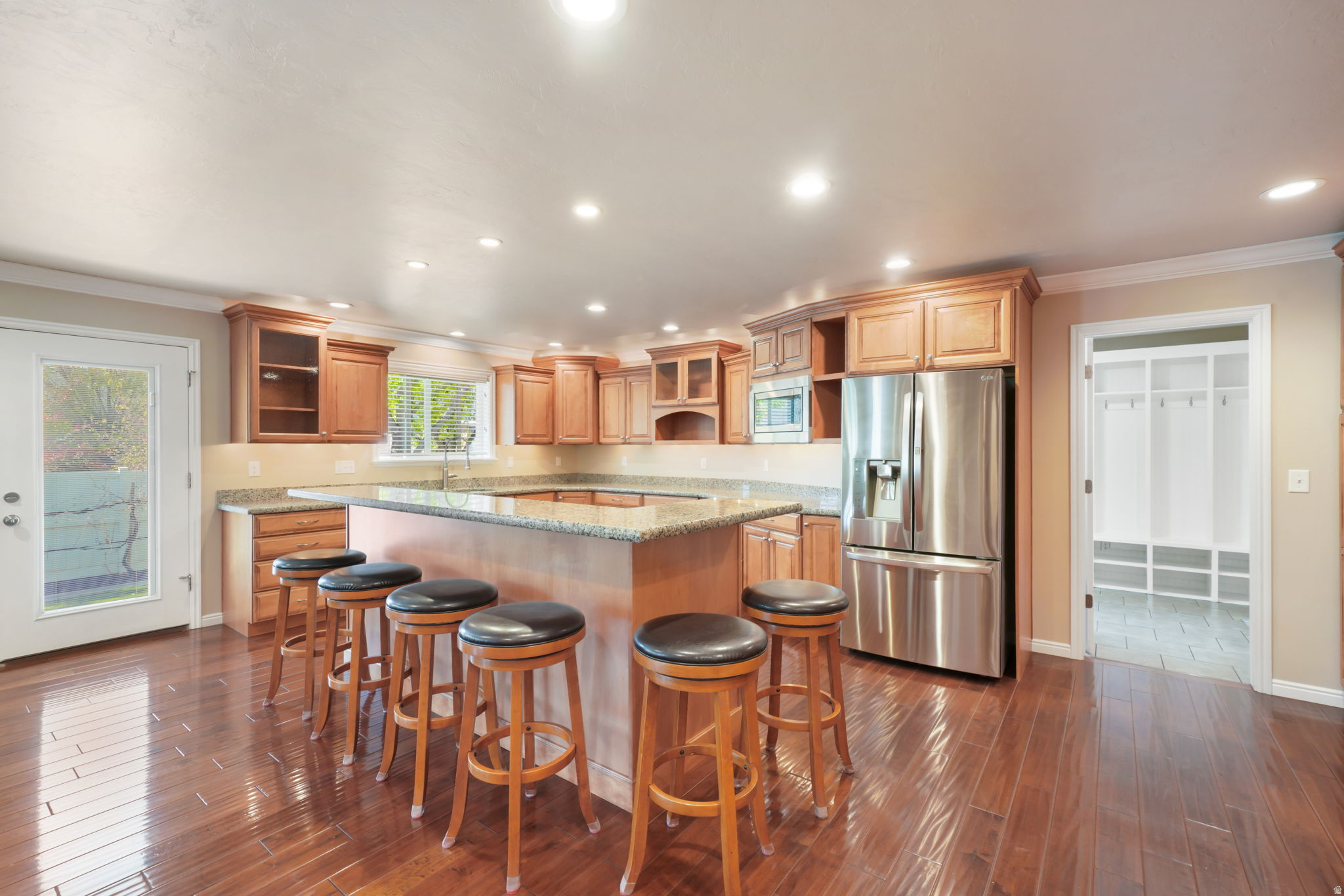 main property photo 12