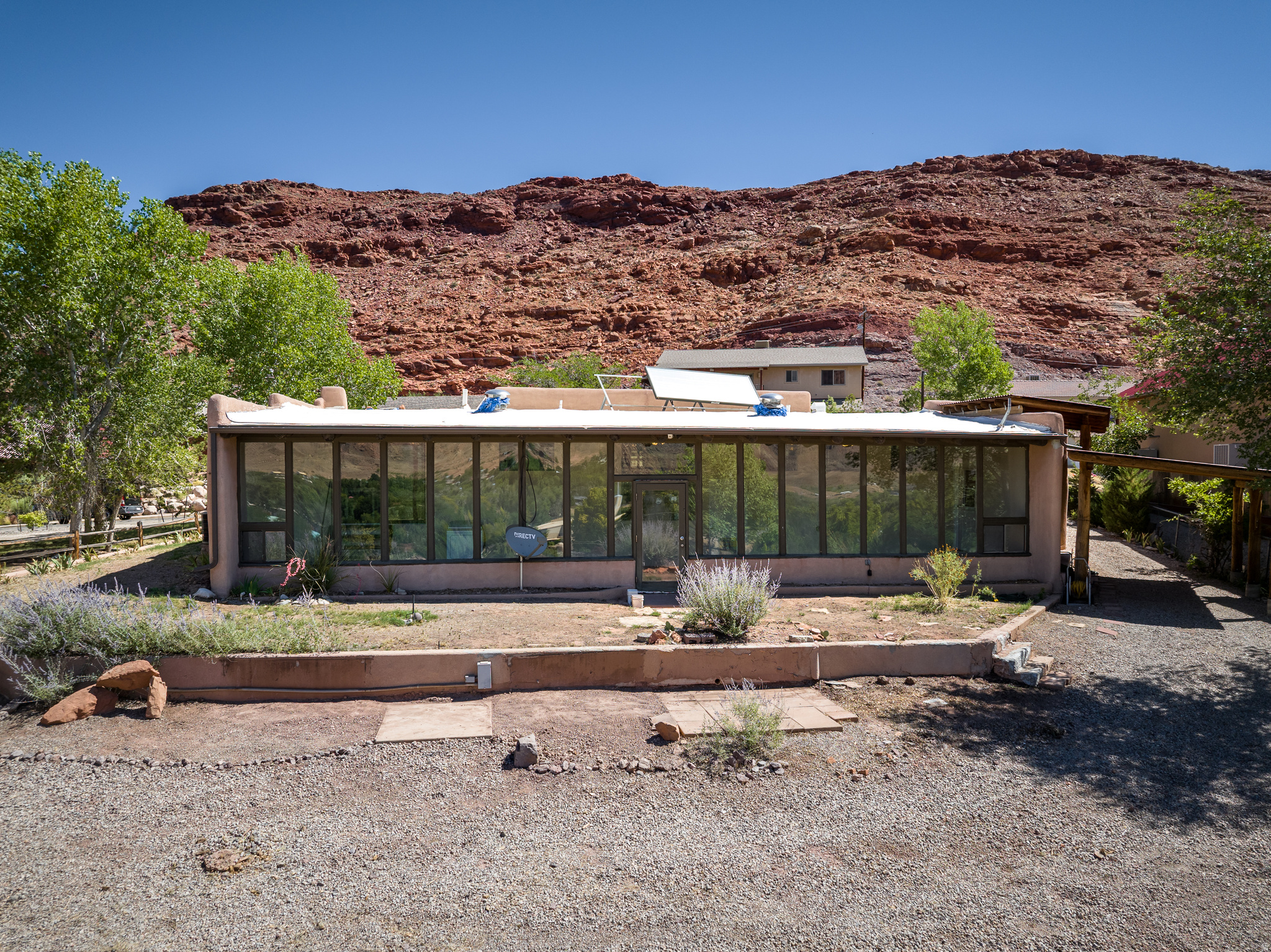 main property photo 0