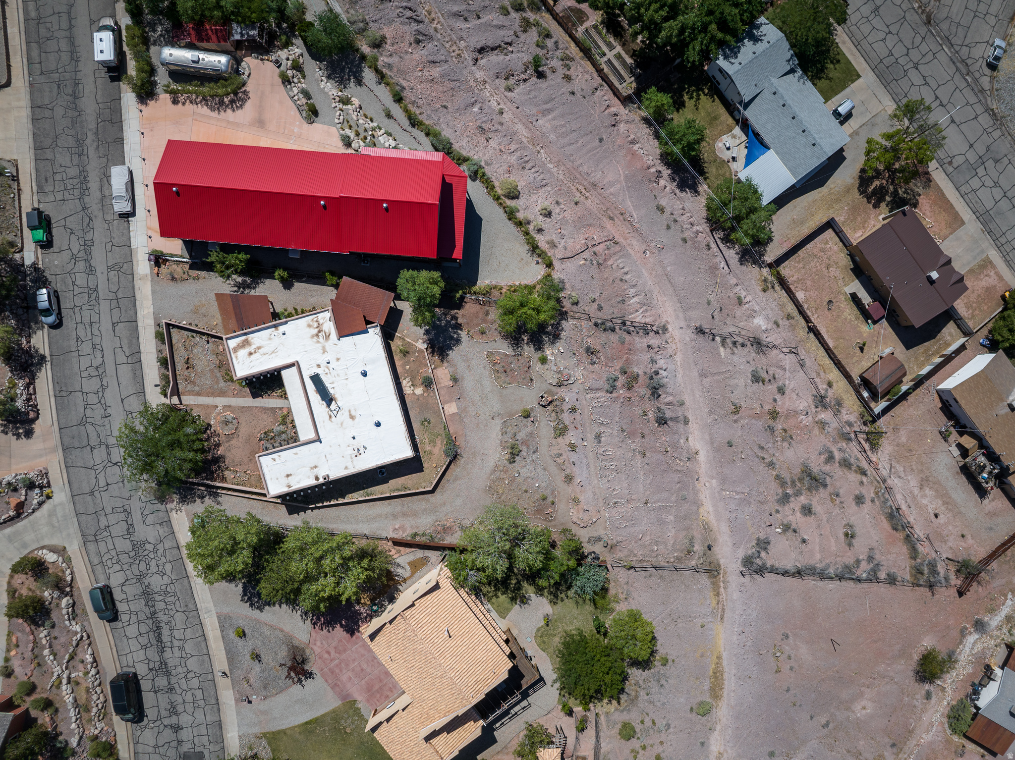 main property photo 47