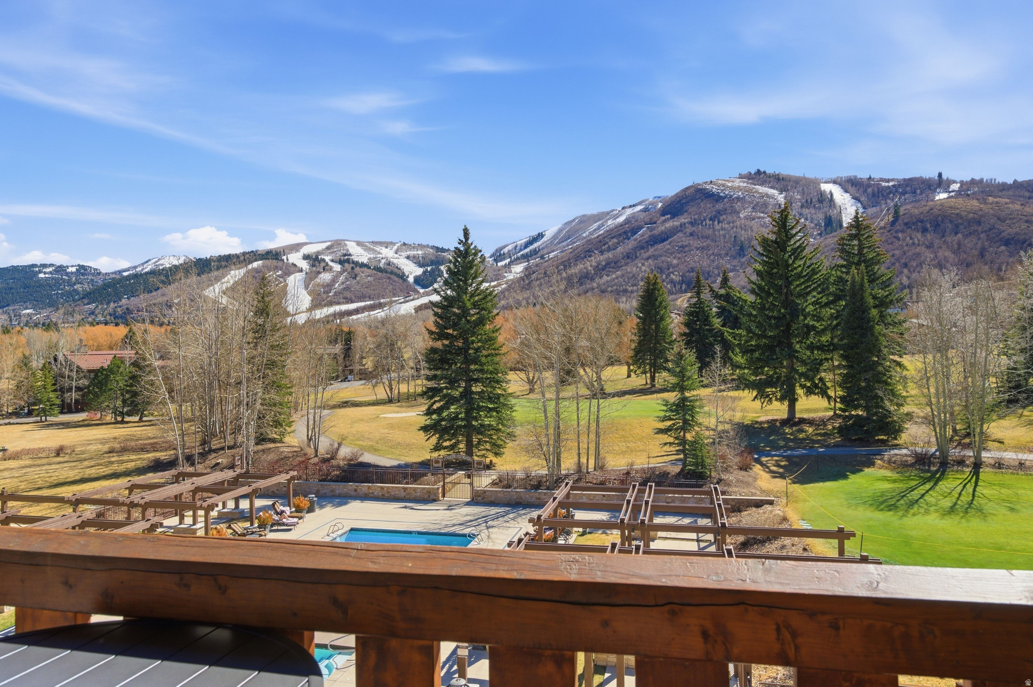 main property photo 13