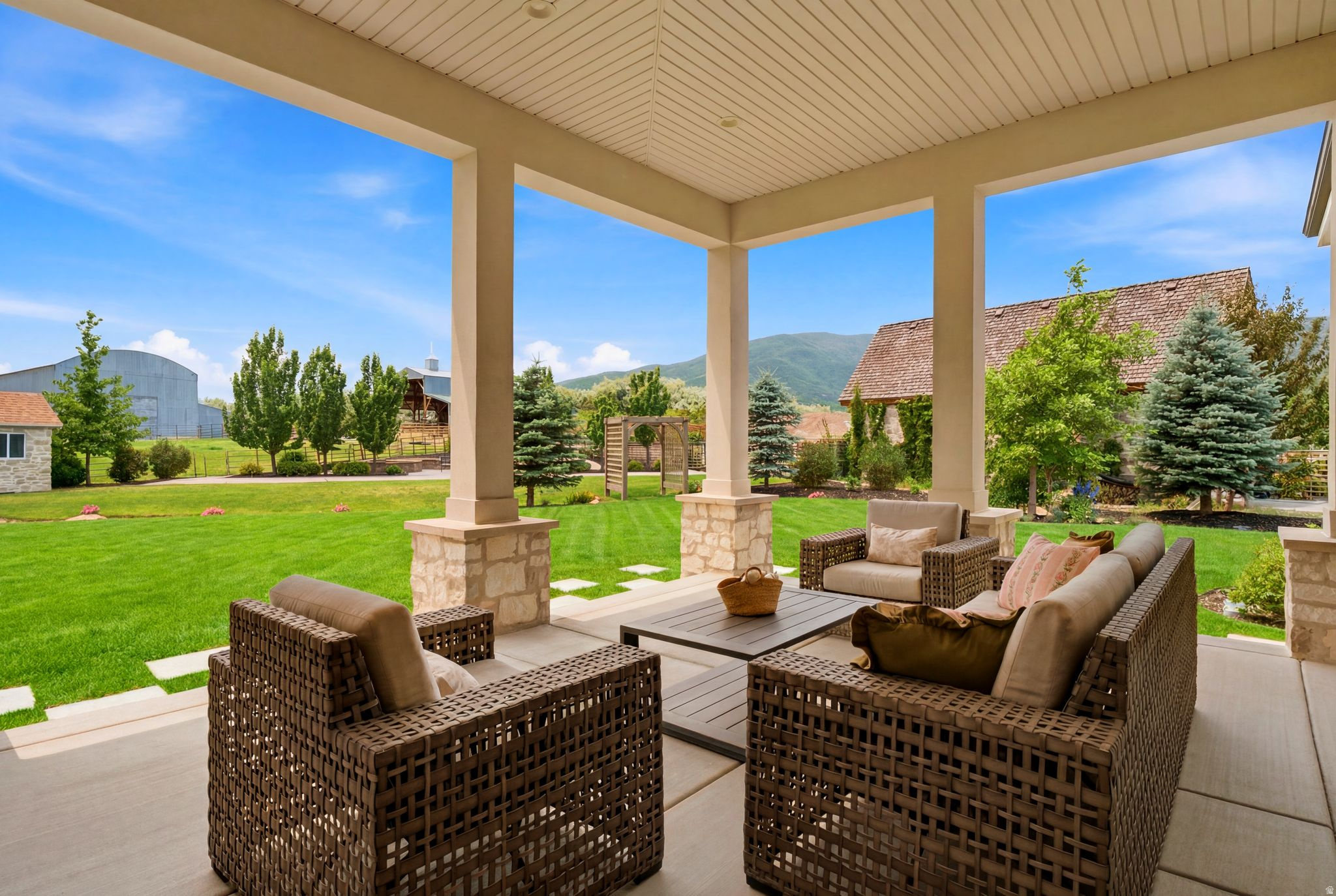 main property photo 88