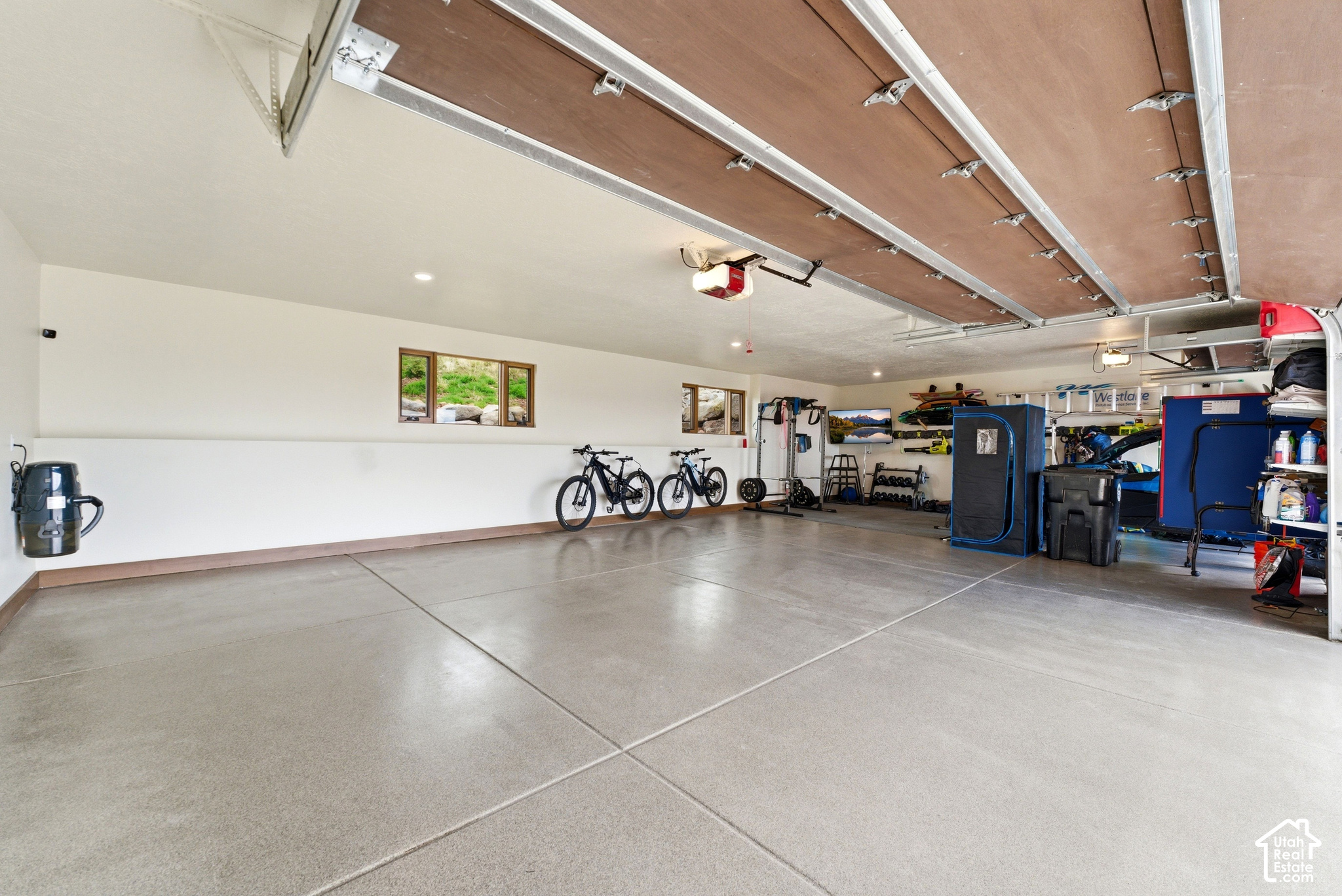 main property photo 62