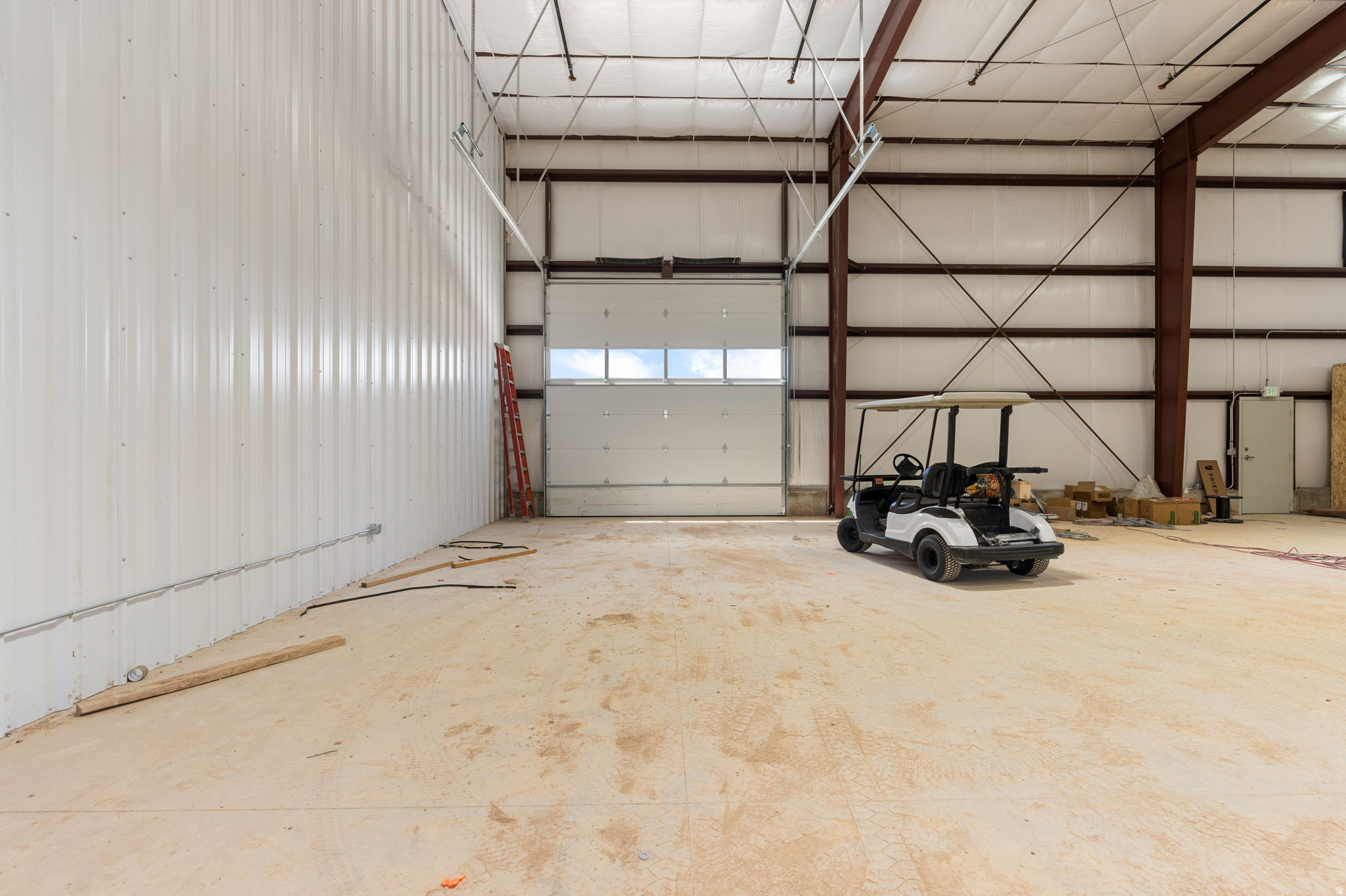 main property photo 25