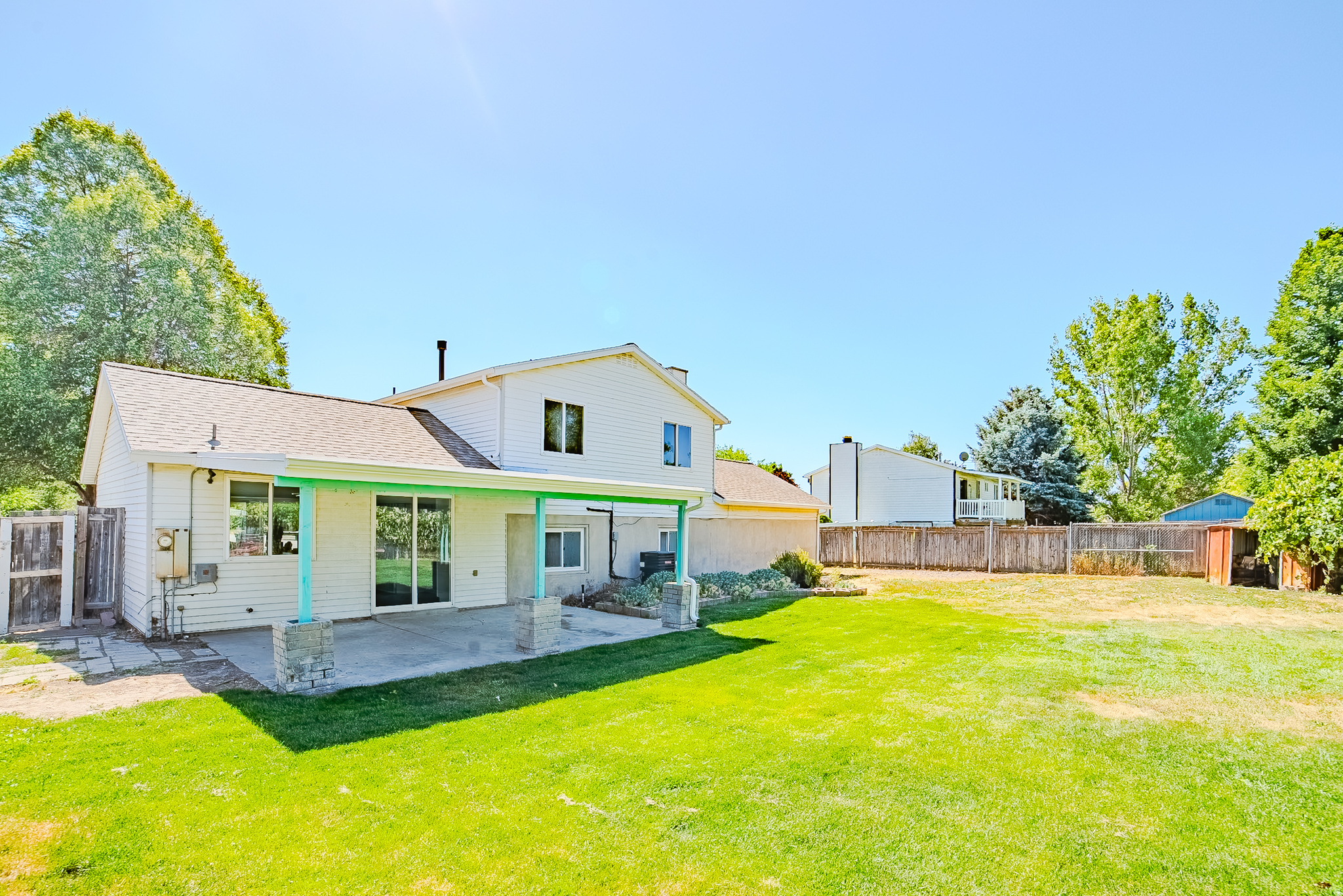 main property photo 22