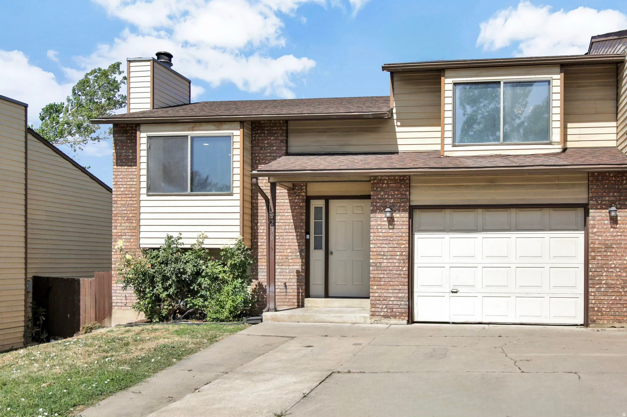 main property photo 0