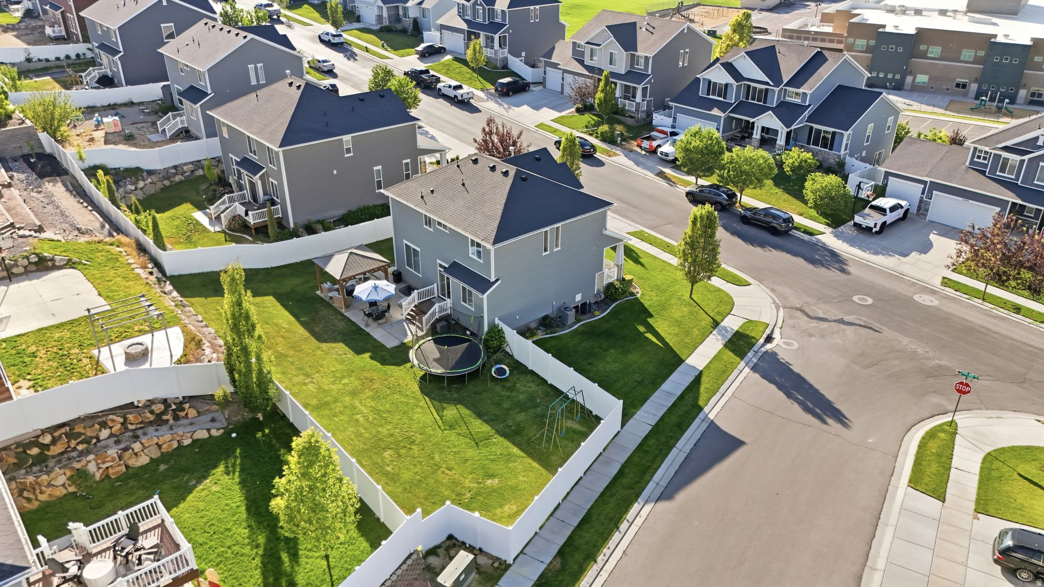 main property photo 41