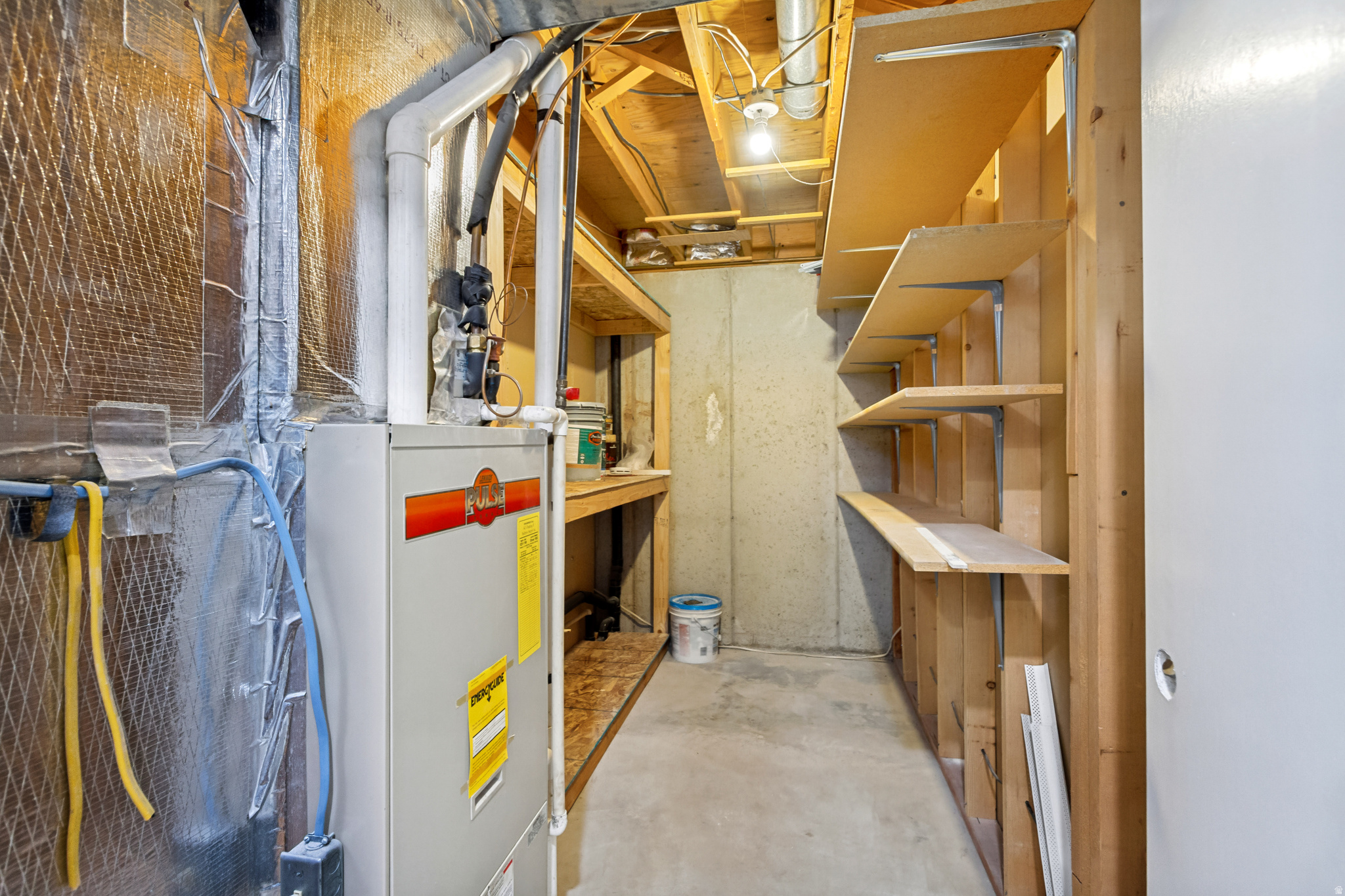 main property photo 31