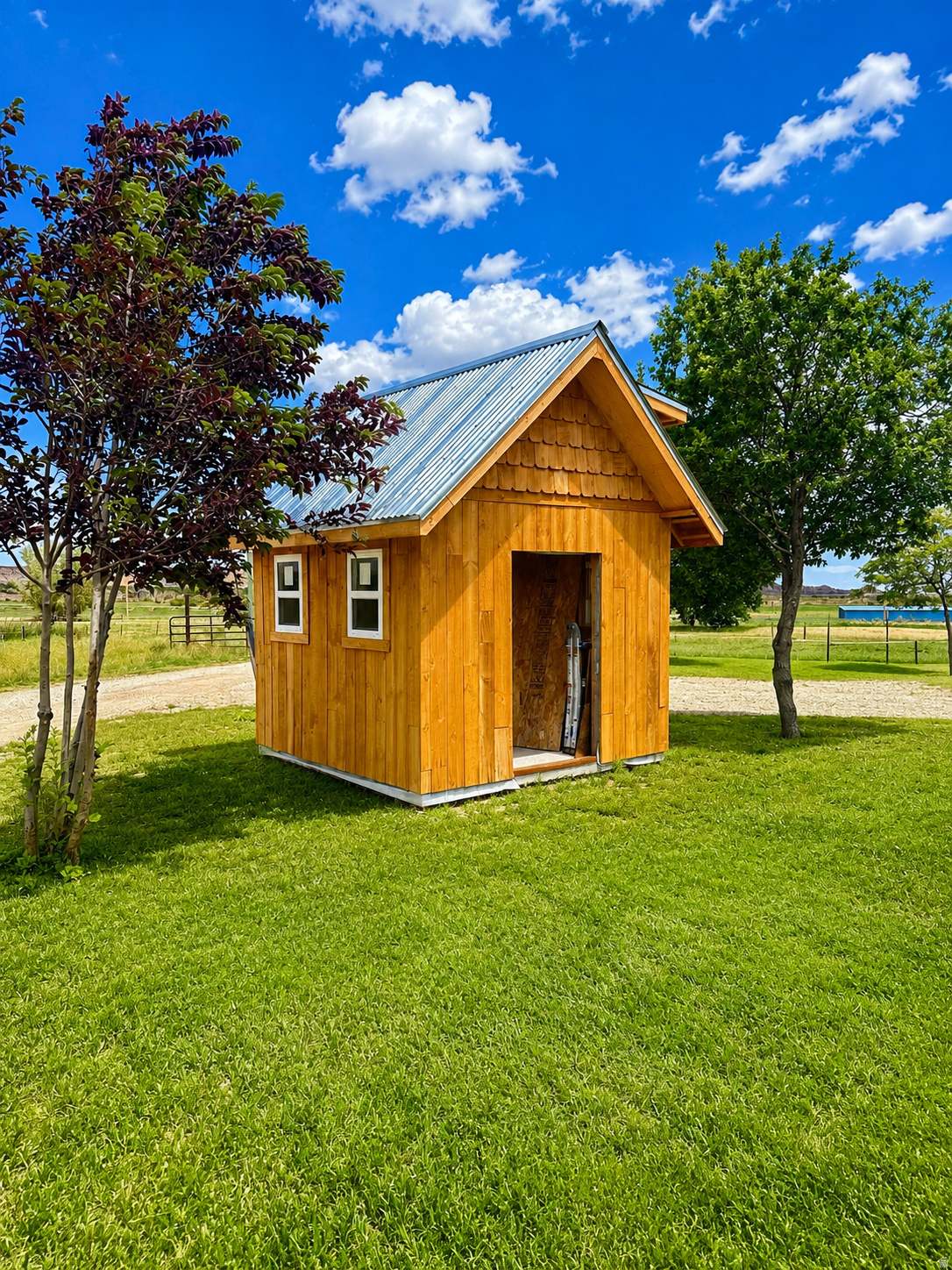 main property photo 14