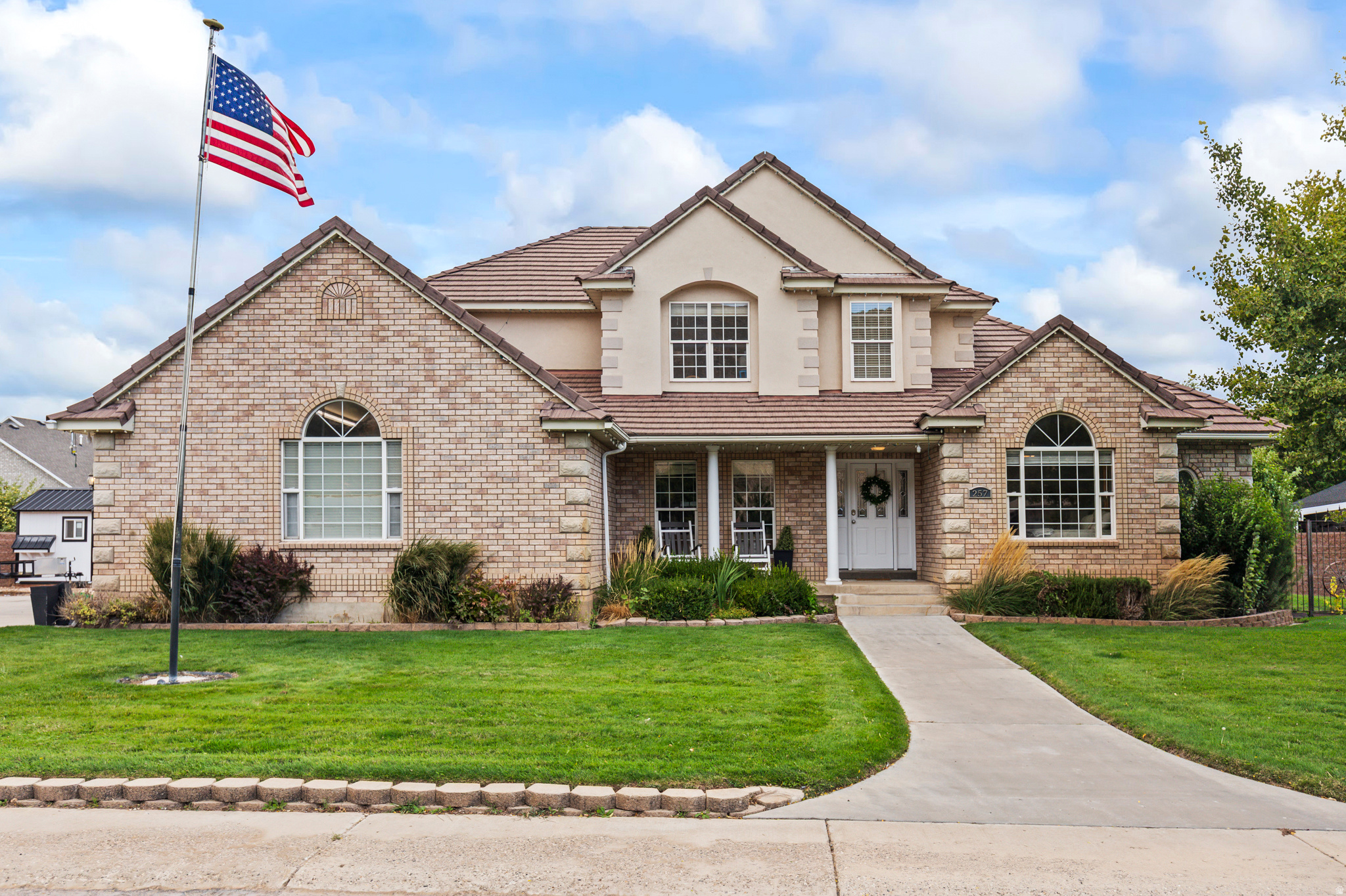 main property photo 16