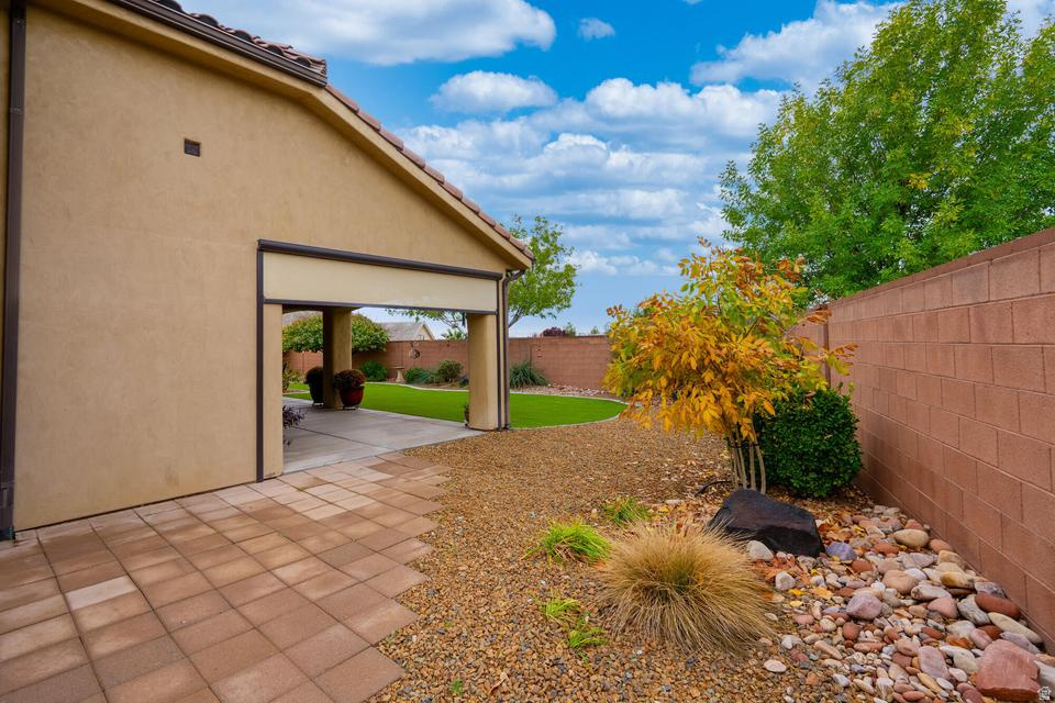 main property photo 76