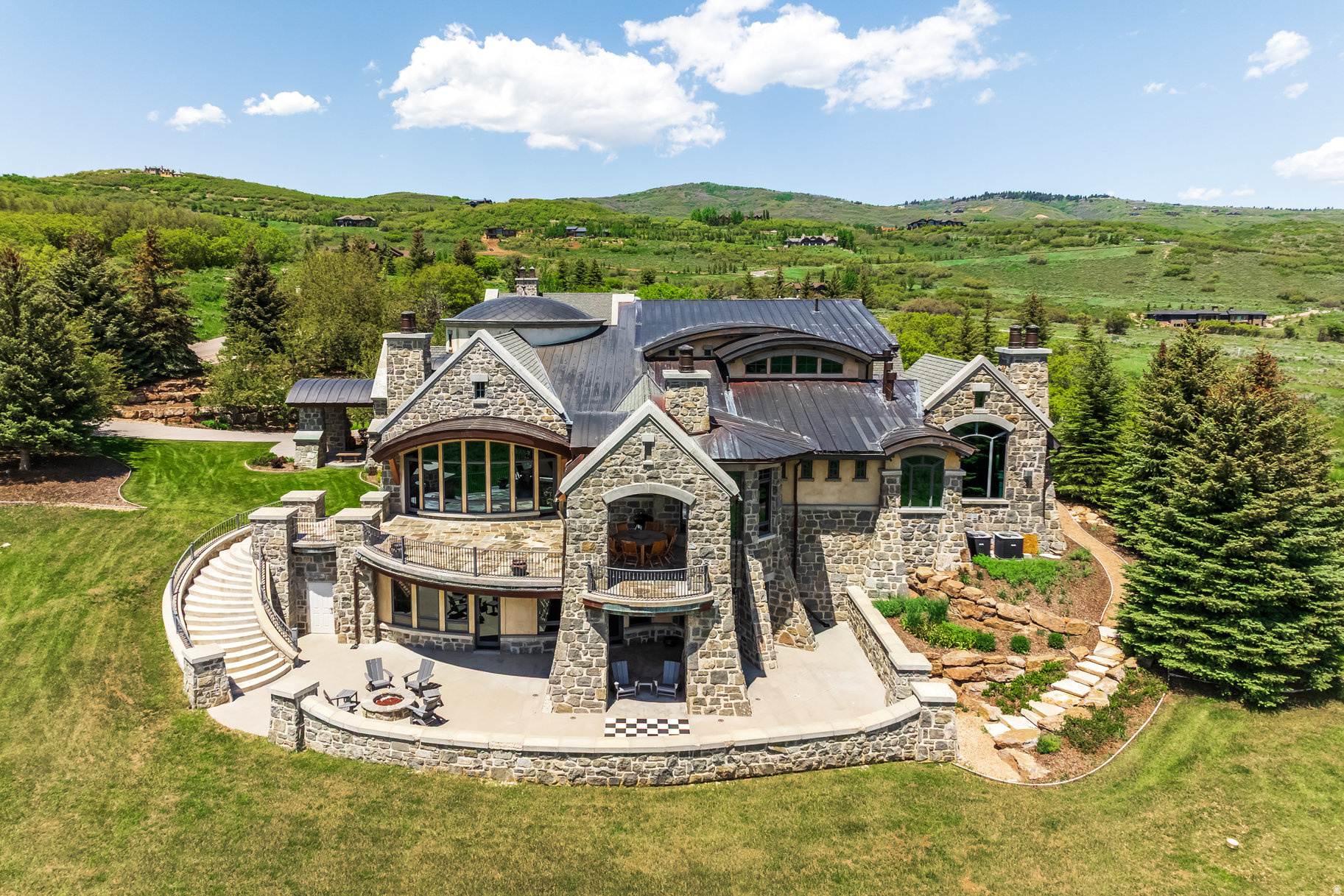 main property photo 0