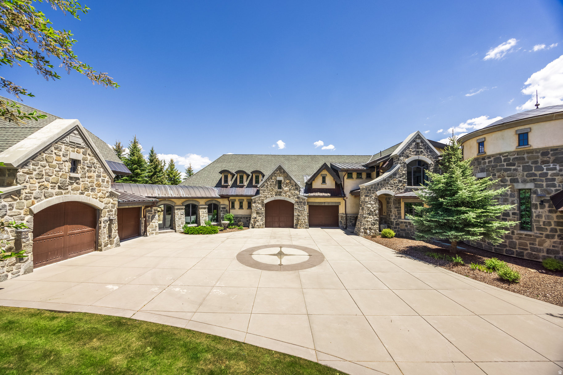 main property photo 62