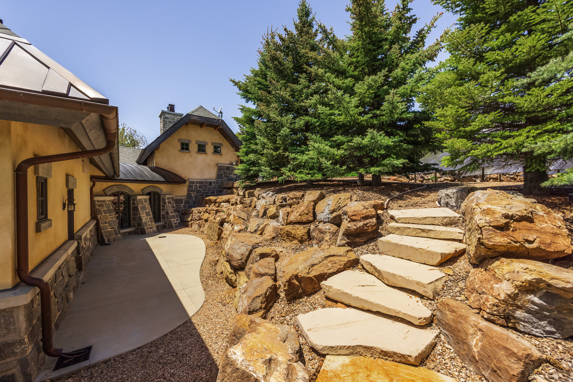 main property photo 72