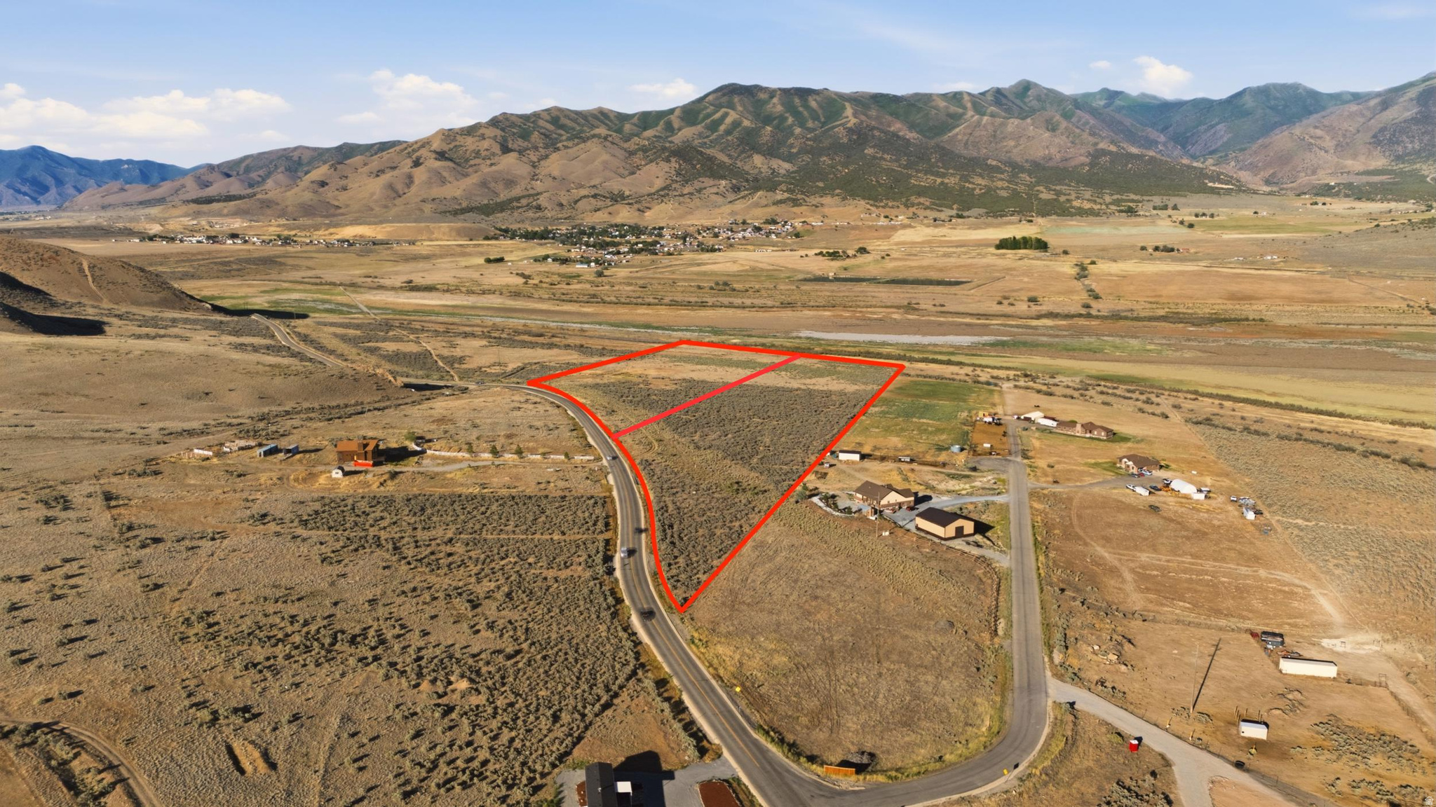 main property photo 18
