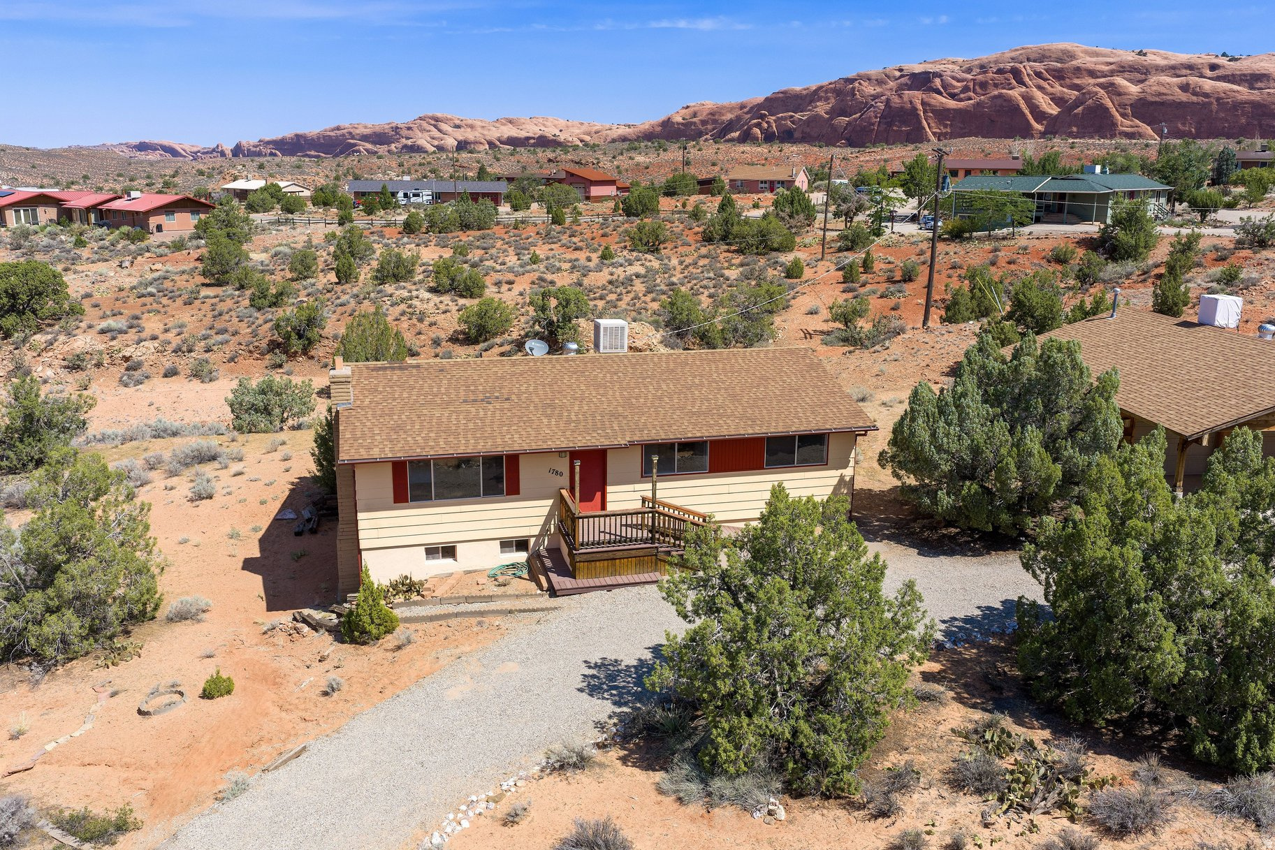 main property photo 0