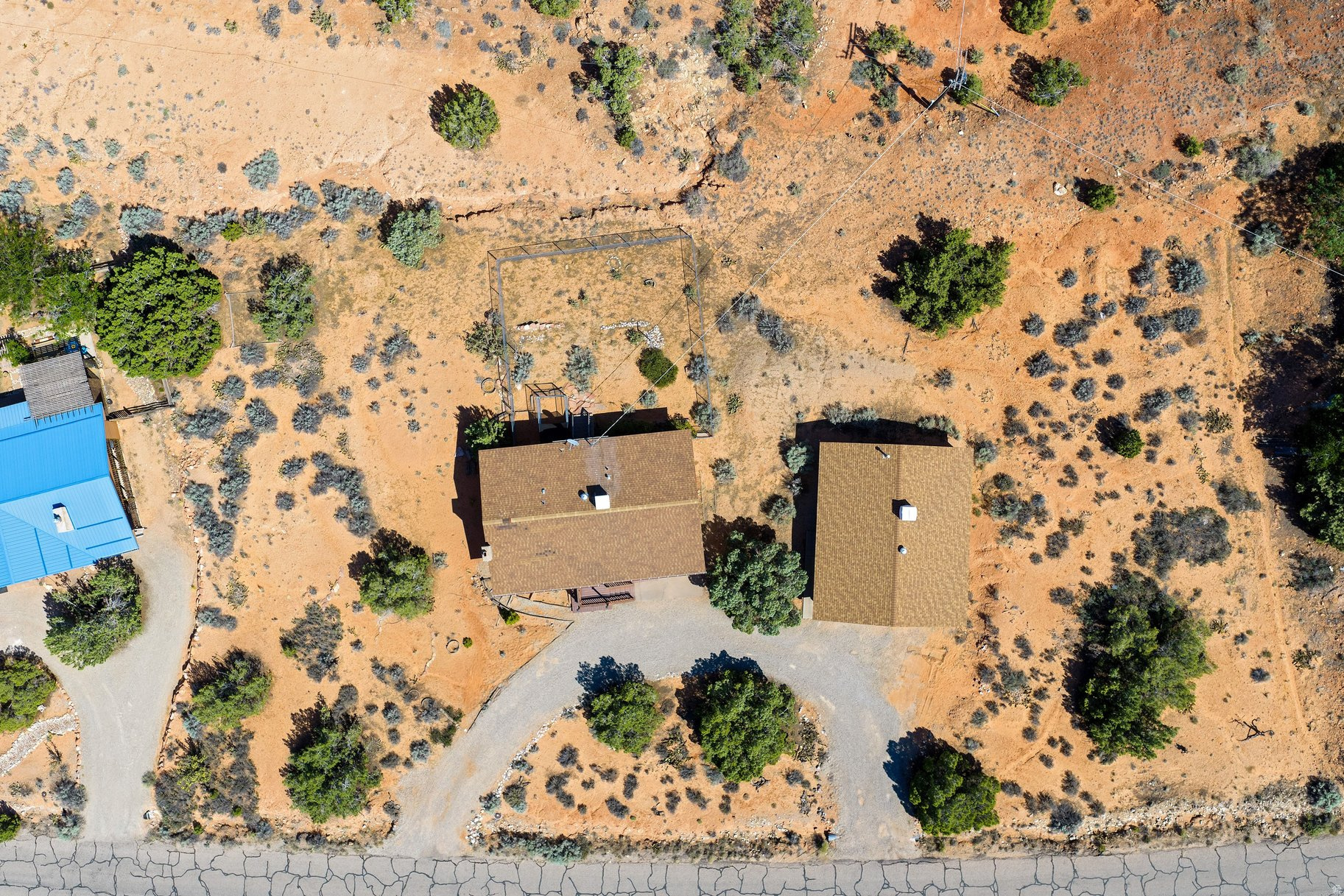 main property photo 34