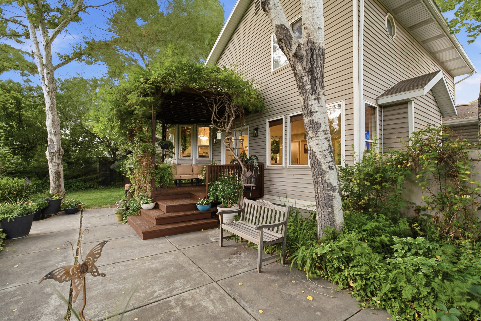 main property photo 7