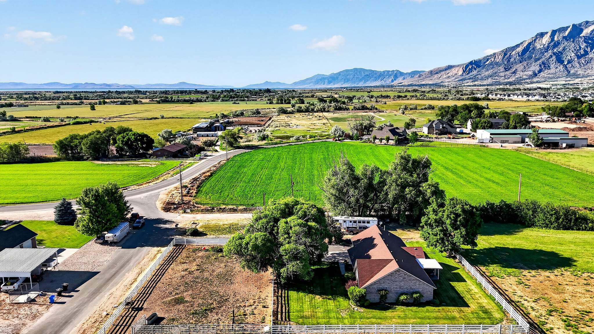 main property photo 33