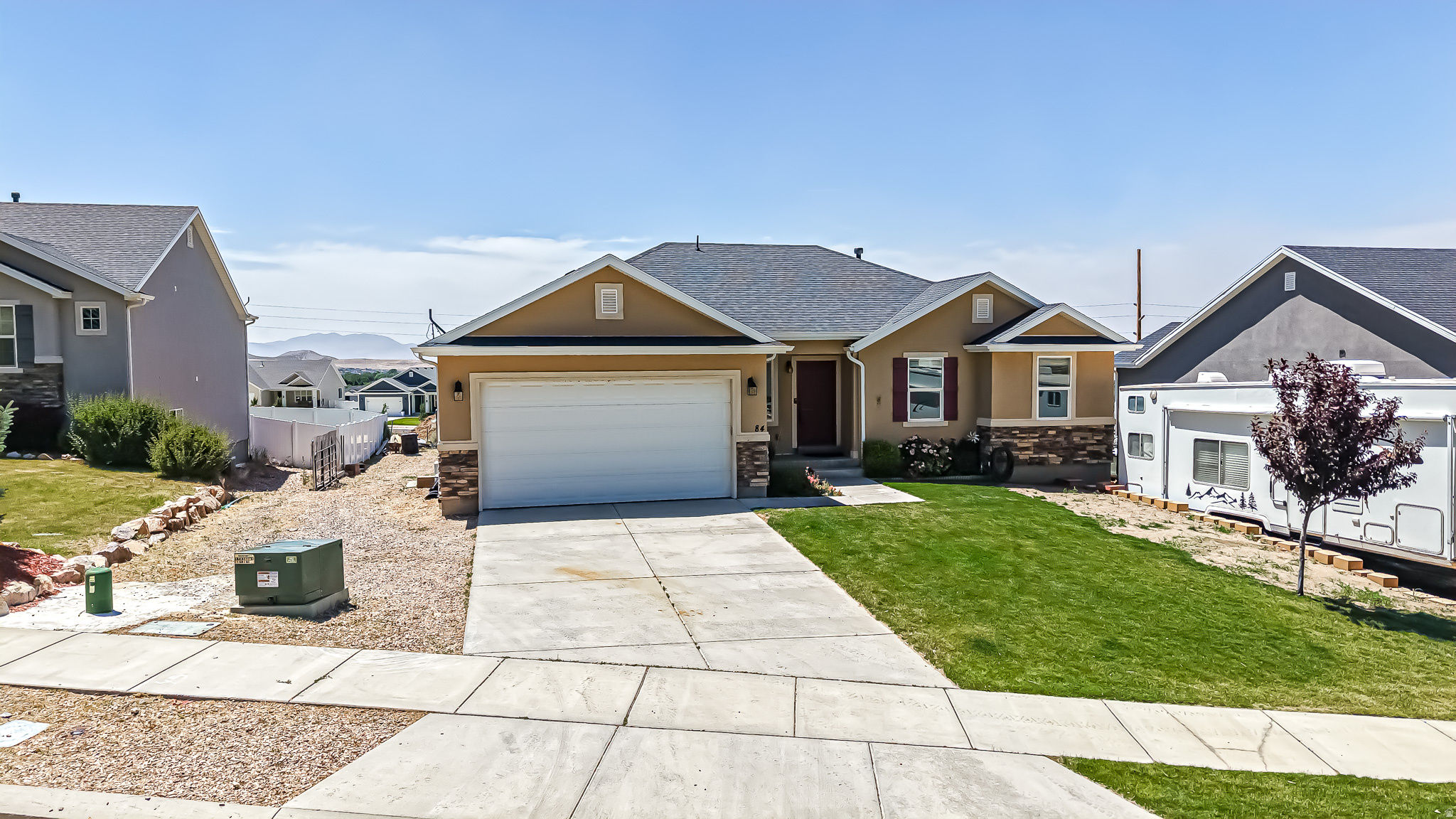 main property photo 0