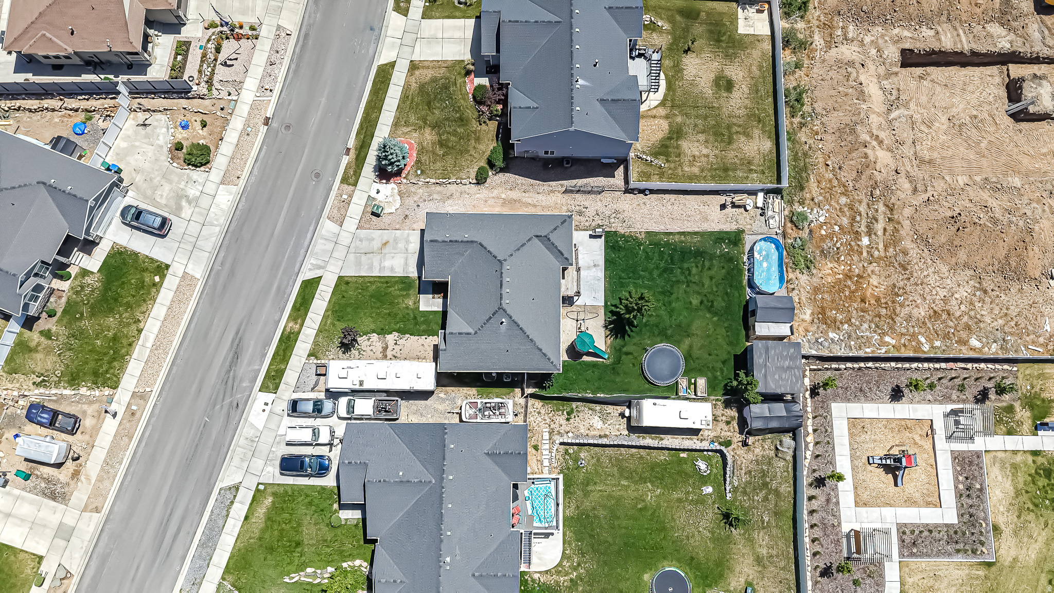 main property photo 31
