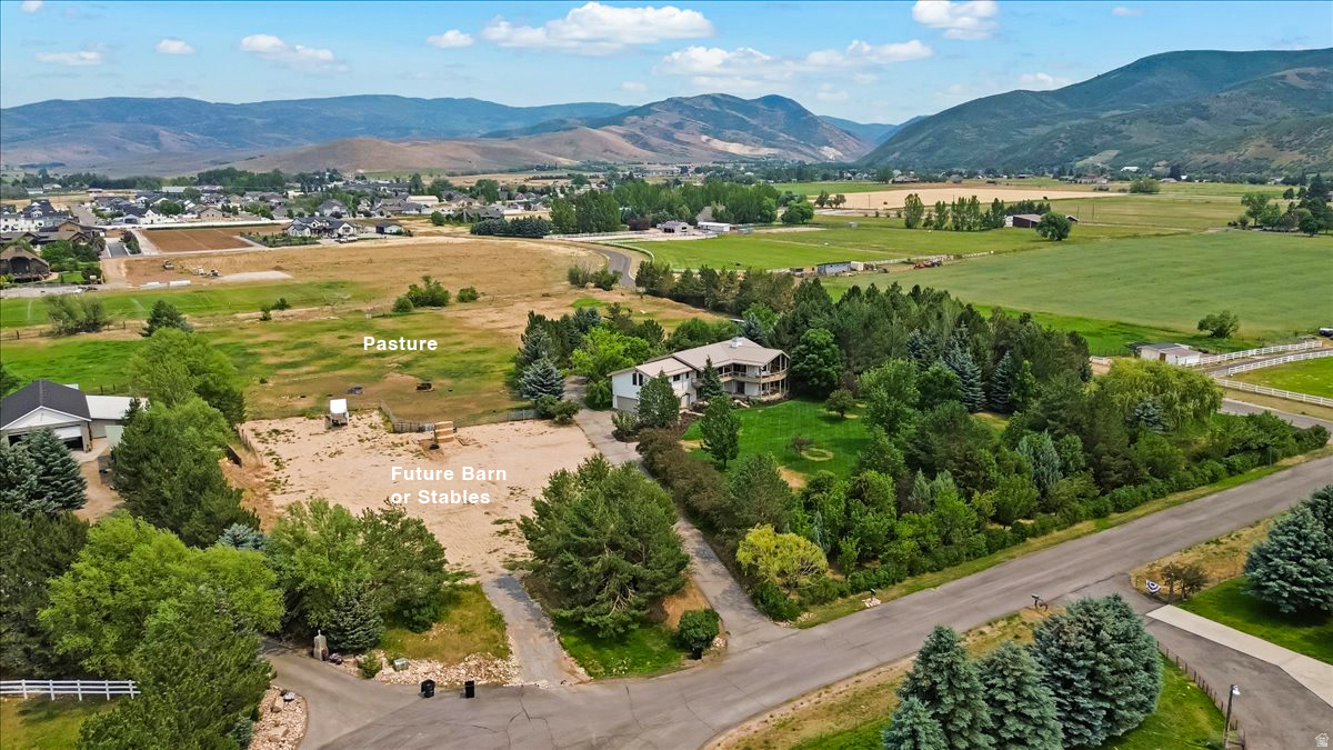 main property photo 78