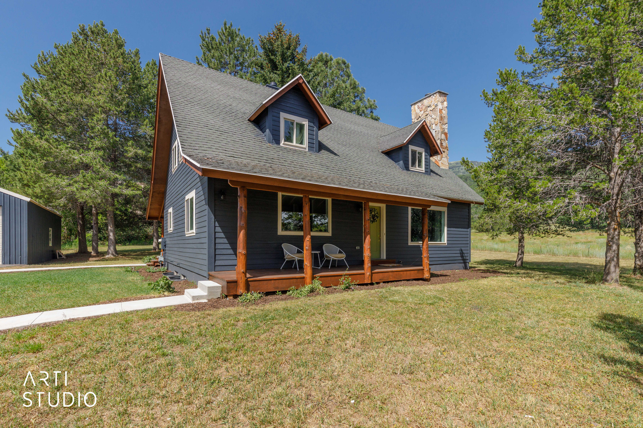 main property photo 2