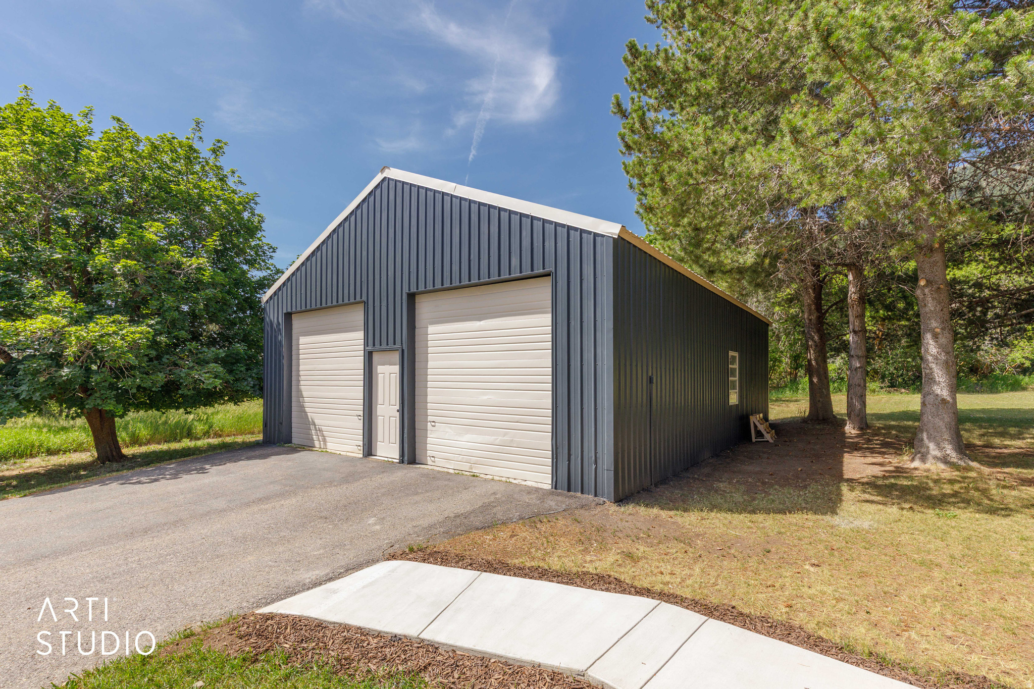 main property photo 45